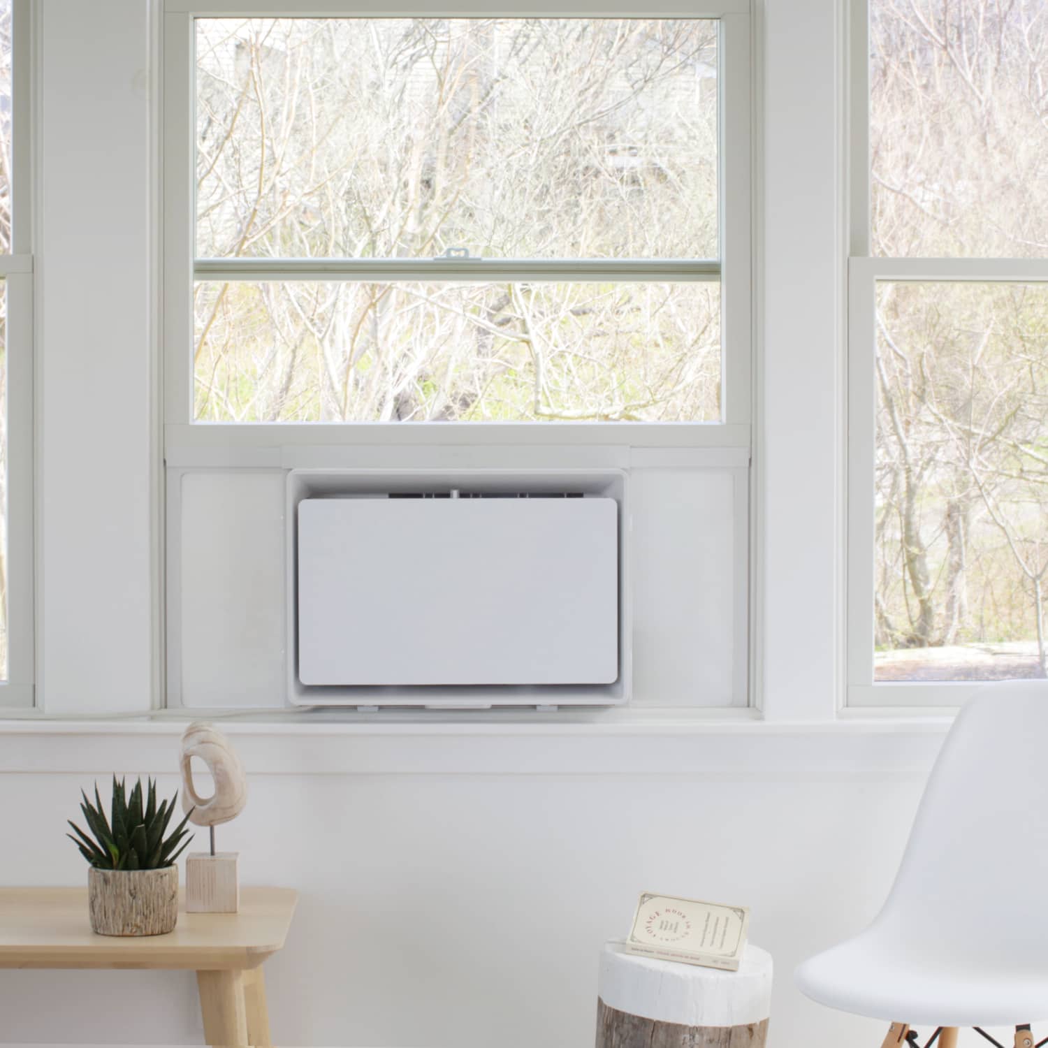 Modern ac outlet window unit