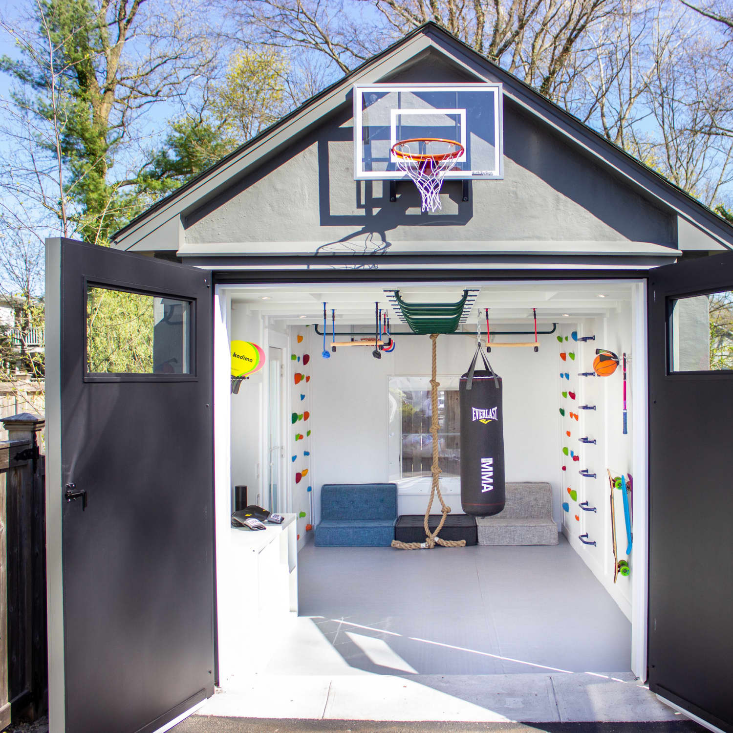 Kids play garage deals