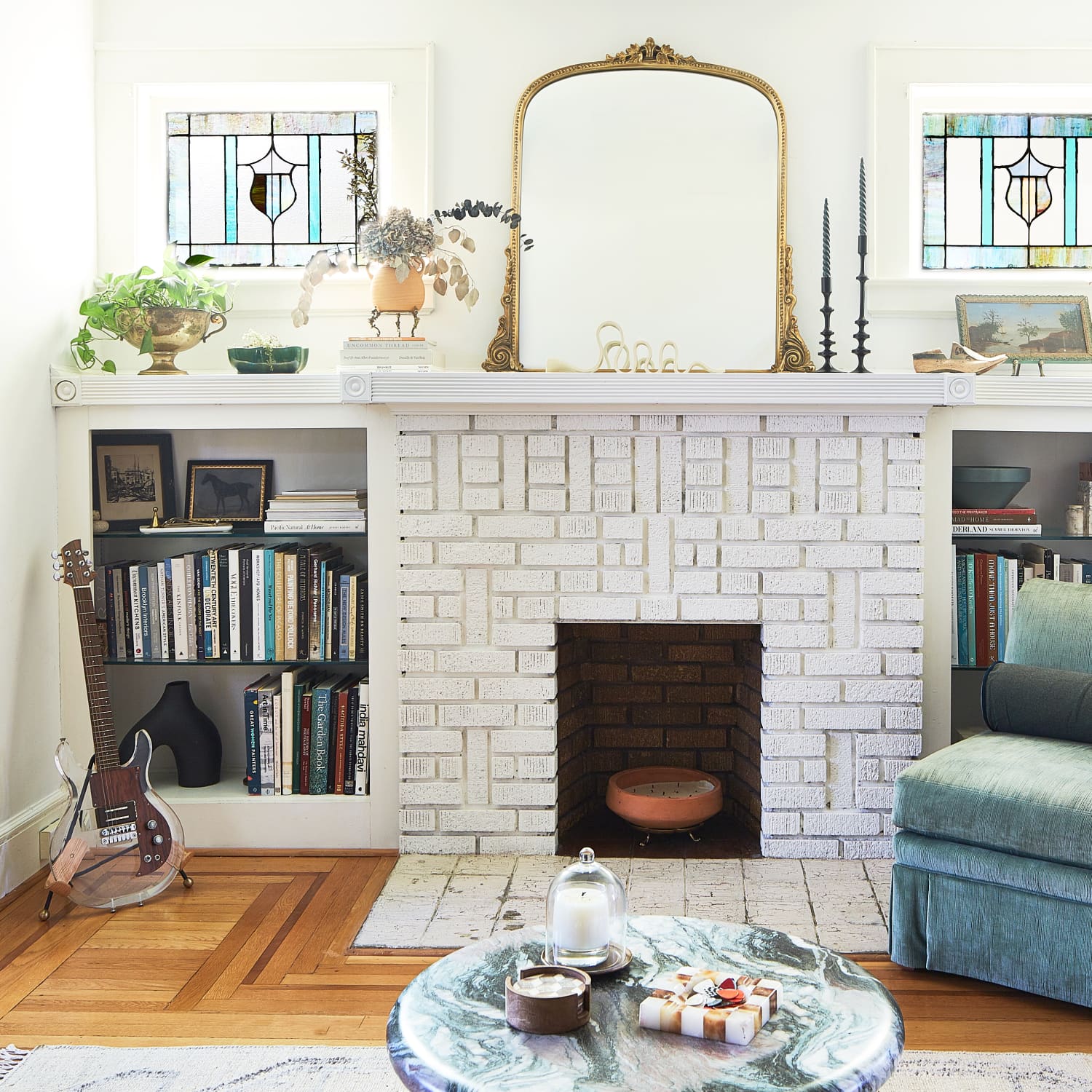 Where to Put a TV When There's No Wall Space in a Living Room | Apartment  Therapy, image size:1500x1500