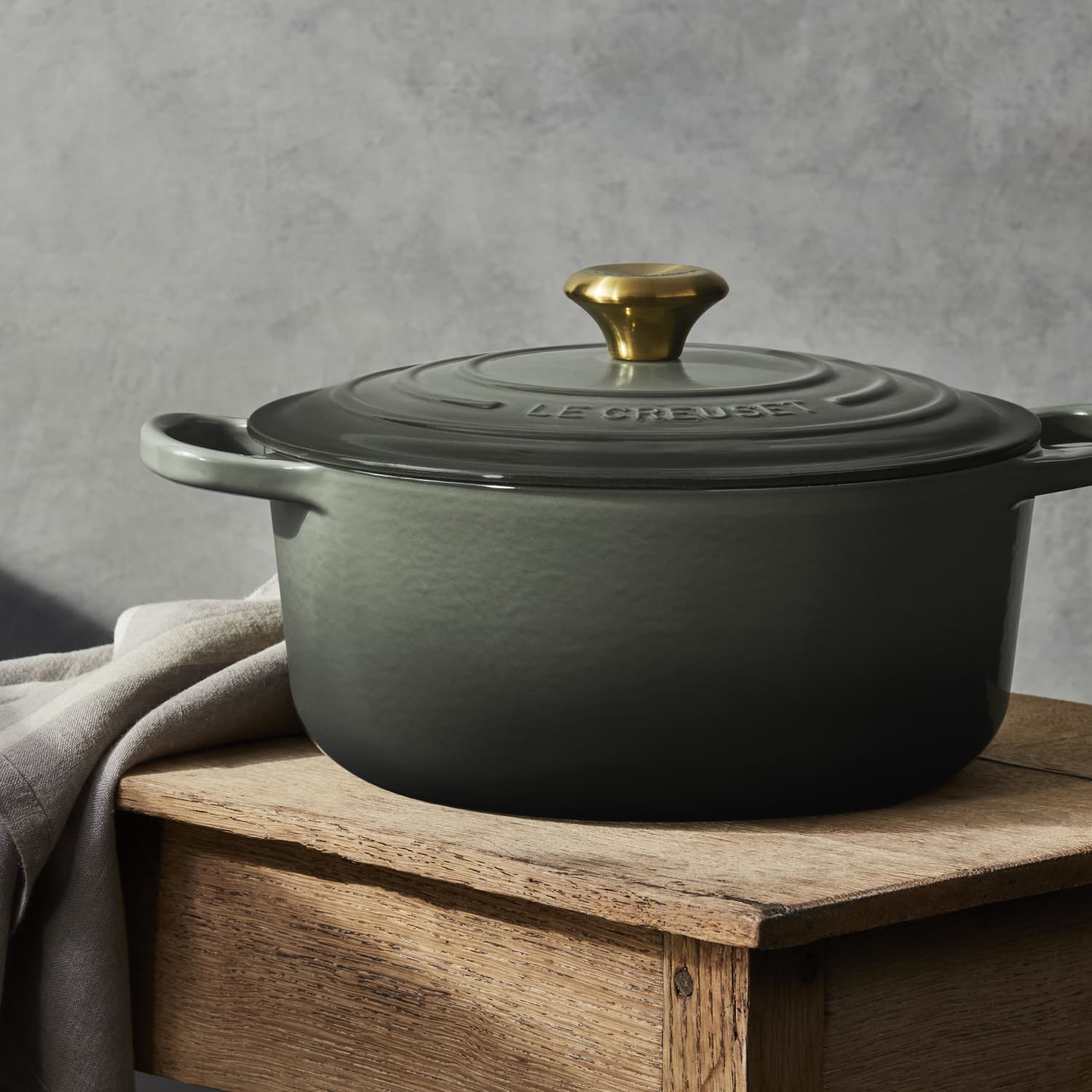 Slashed Prices on Dutch Ovens Ahead of Black Friday—These
