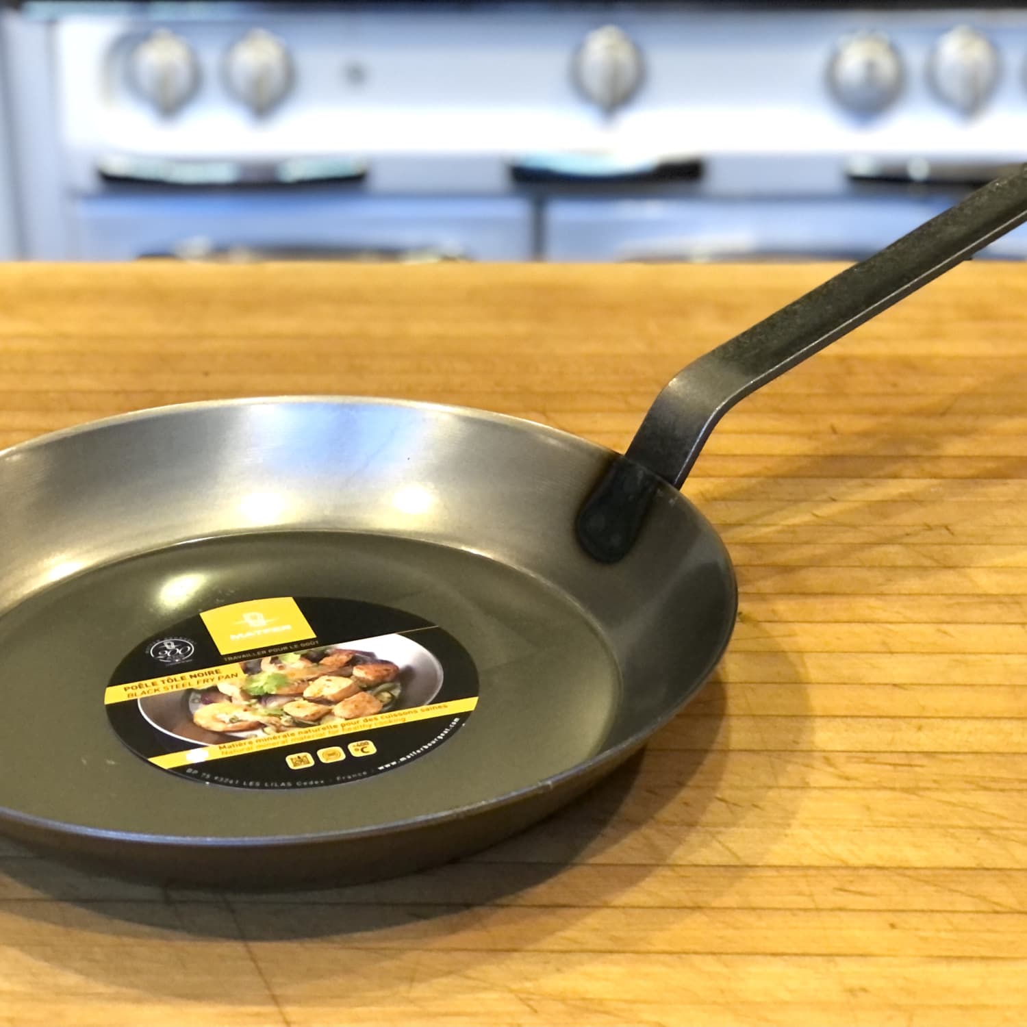 Review: Why Michelin Star Kitchens Use Made In Carbon Steel Pans