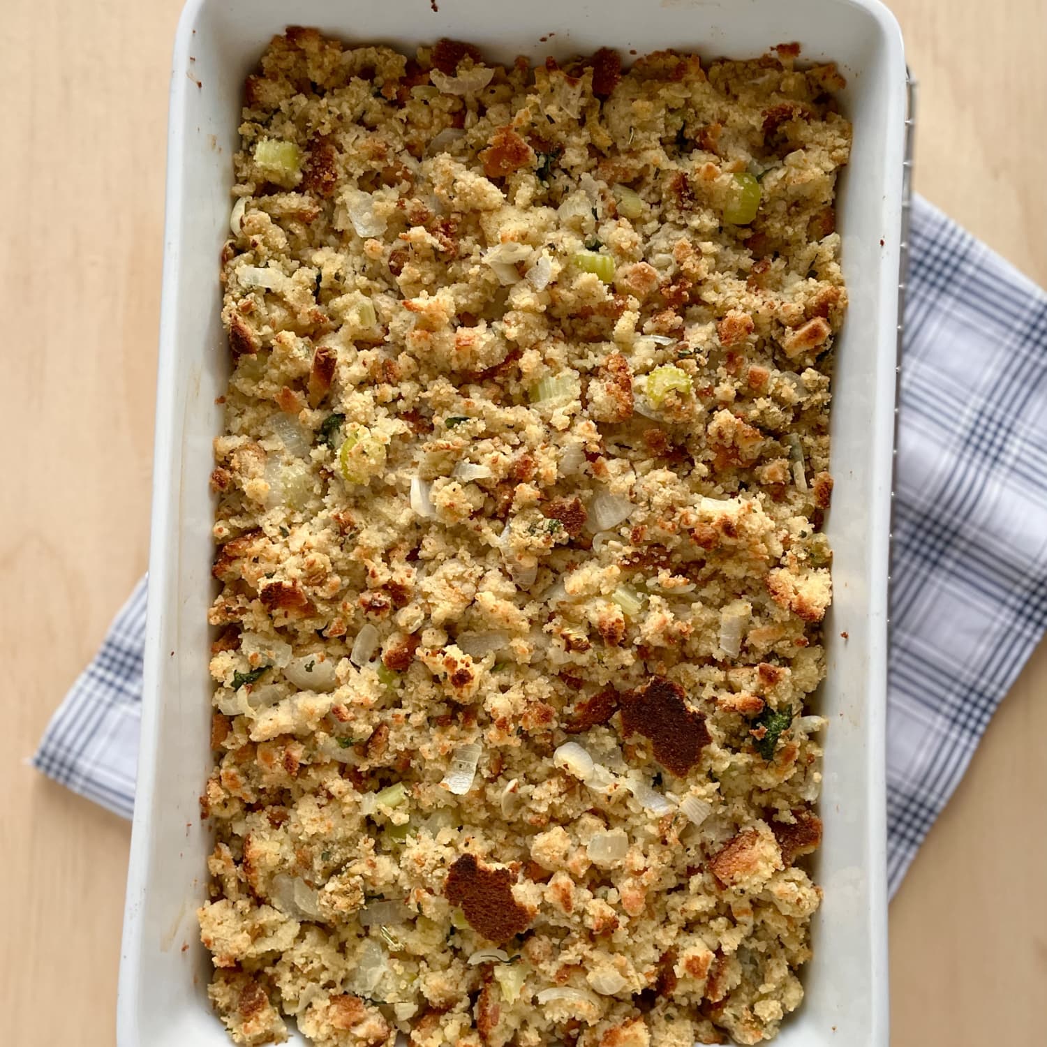 You'll Love This Easy Cornbread Dressing Recipe - Written Reality