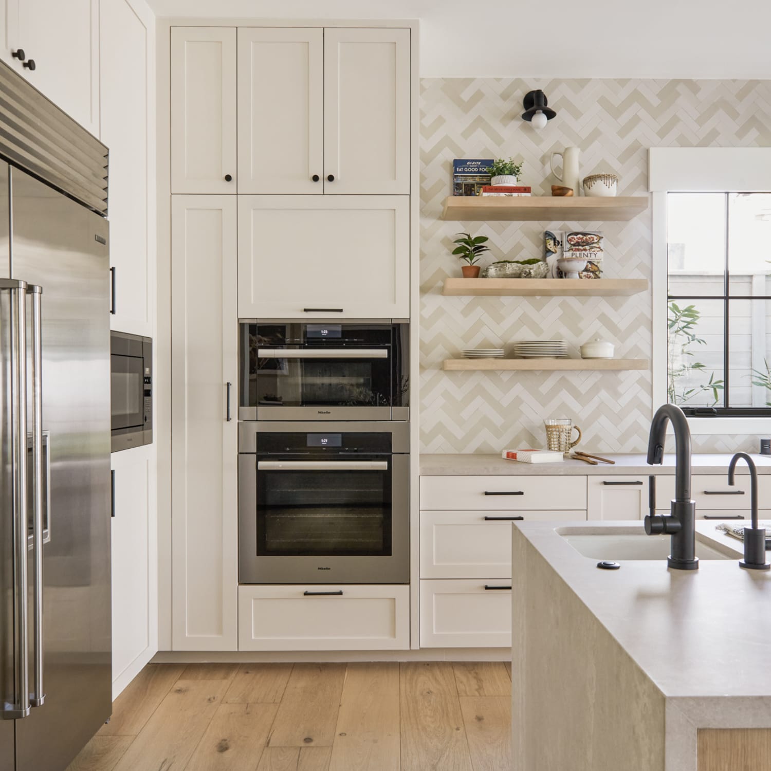 Kitchen Colorful Cabinets Ceramic Tile Backsplashes Design Photos and Ideas  - Dwell