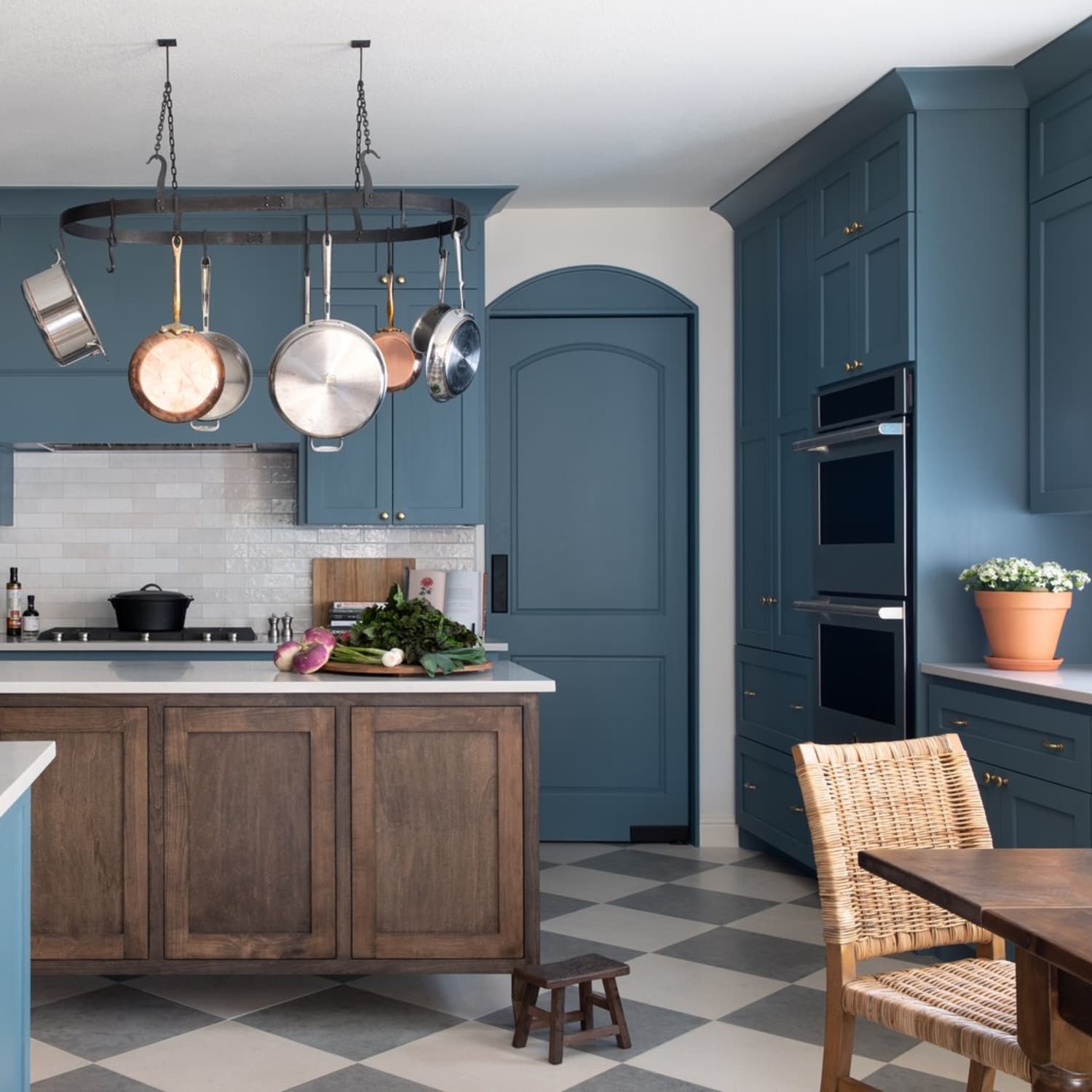 15 Gorgeous Blue Kitchen Cabinet Ideas That'll Never Go Out of Style | The  Kitchn, image size:1500x1500