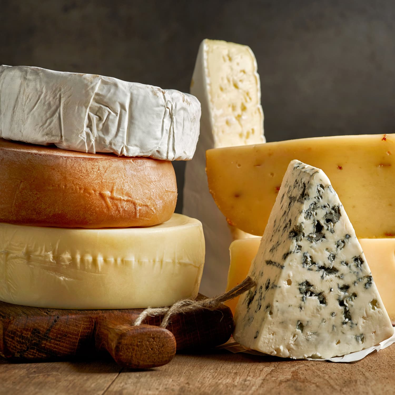 Gorgonzola PDO: secrets of production and storage - Gorgonzola DOP