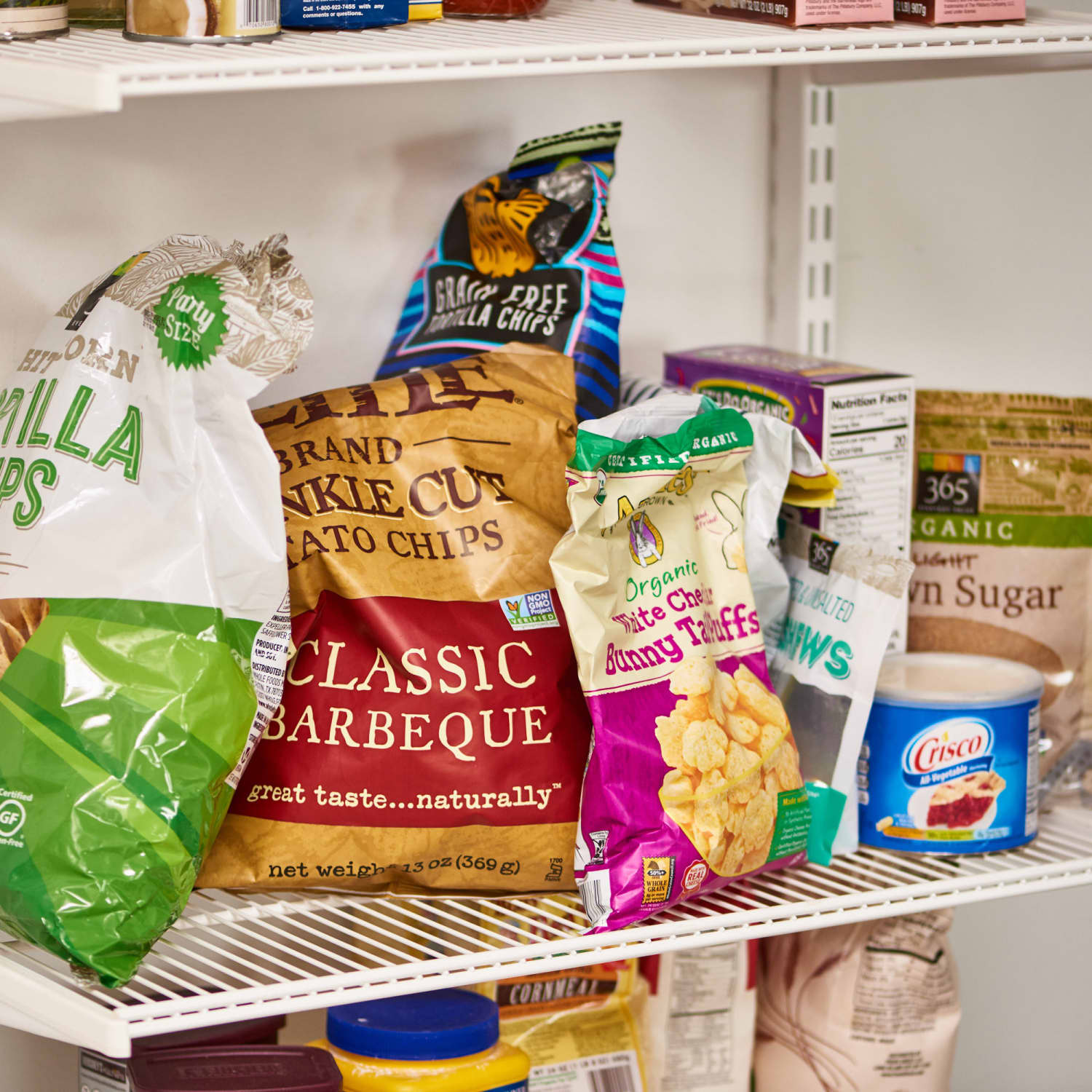 The Best Way To Keep Potato Chip Bags Organized In Your Pantry