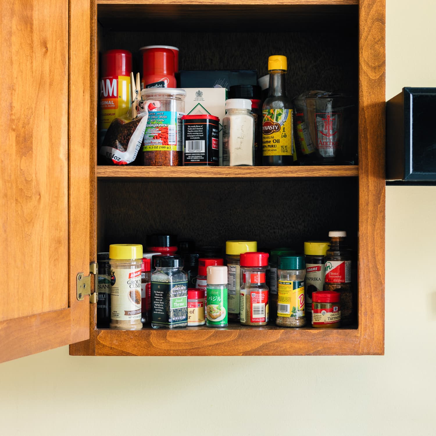 How To Organize Spices (and the best glass spice jars!)