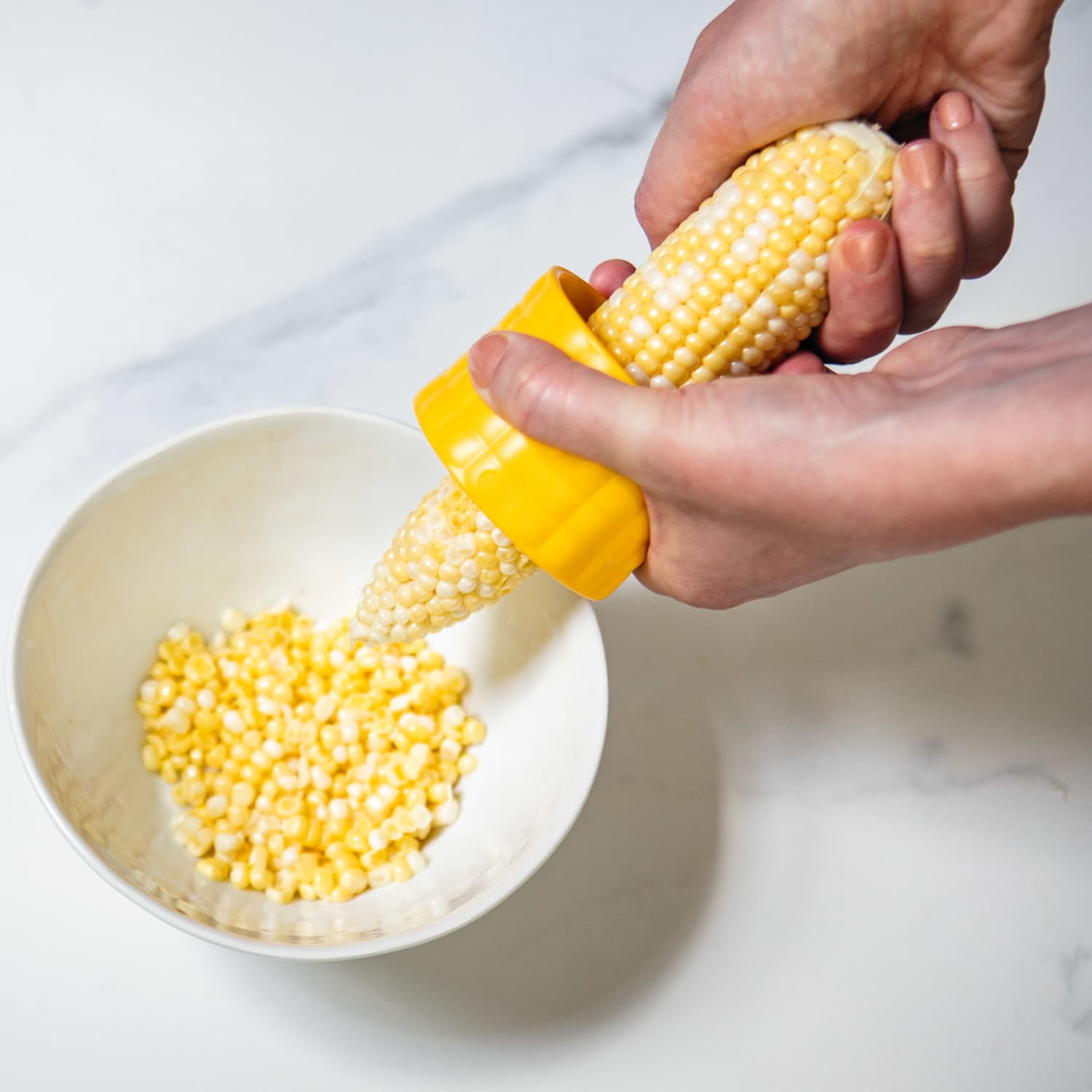 Stainless Steel Kitchen Corn Peeler Mouse Shape Corn Kernels Separator Quick Corn Cob Remover BOLLAER Cob Corn Stripper Cooking Tools with Hand Protector