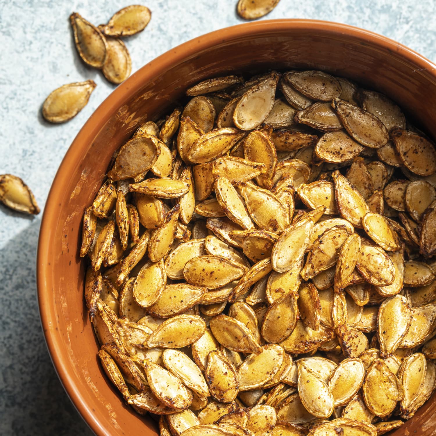 Step-by-step: simple recipe for crunchy seeds