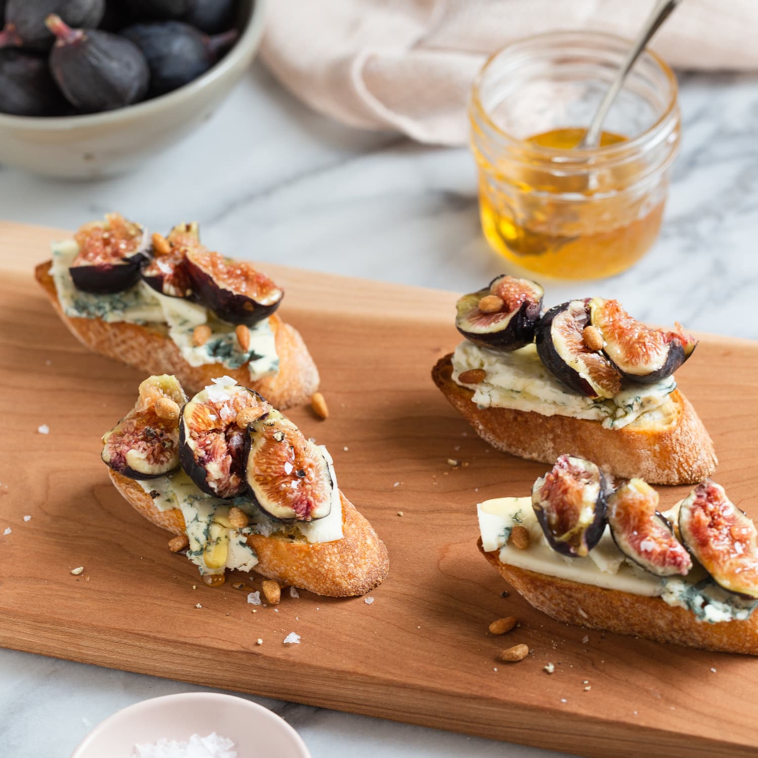 How to Make Crostini {Simple Appetizer}