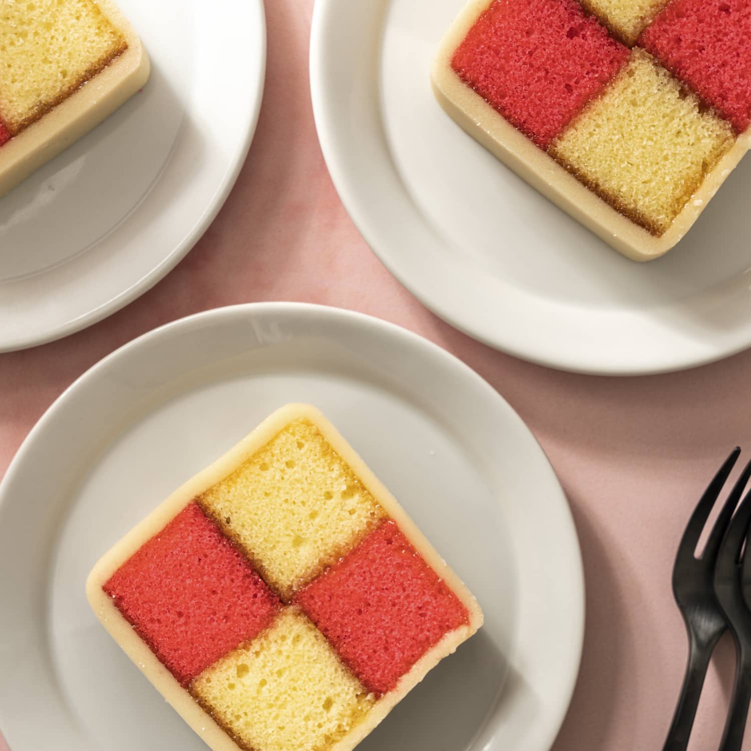 How to make a Battenberg cake