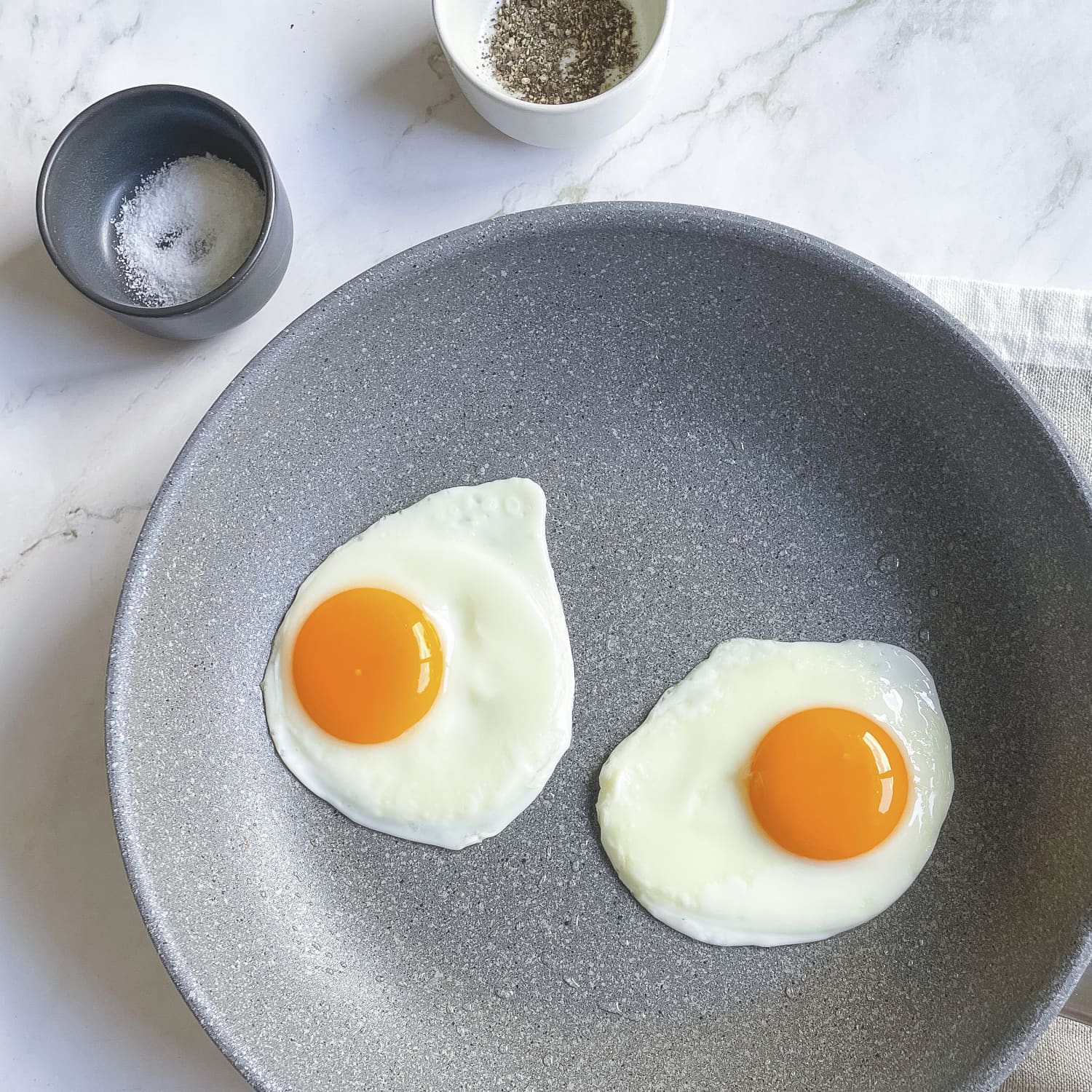 Egg, Free Stock Photo, Illustration of a fried egg sunny side up