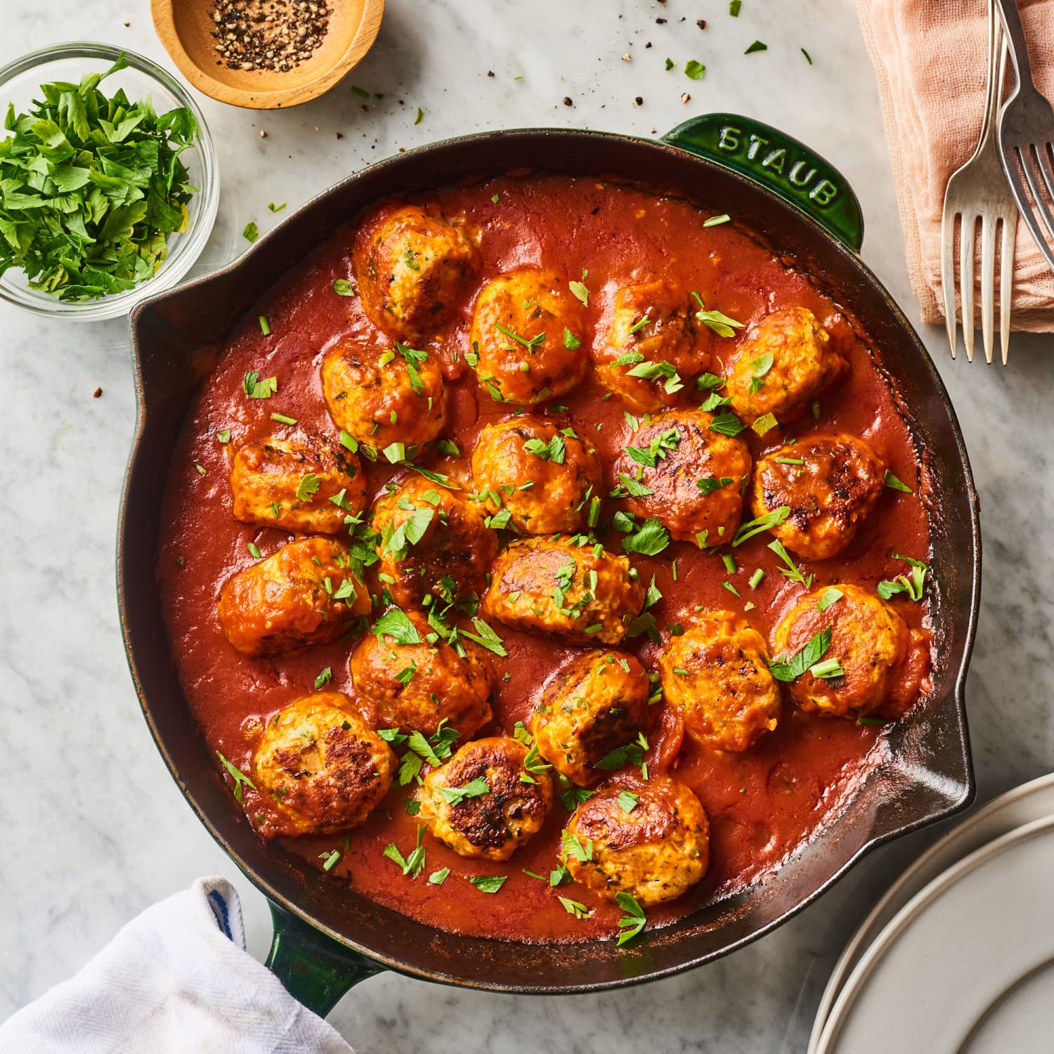 Traditional Turkish Kofte (Meatballs) Recipe