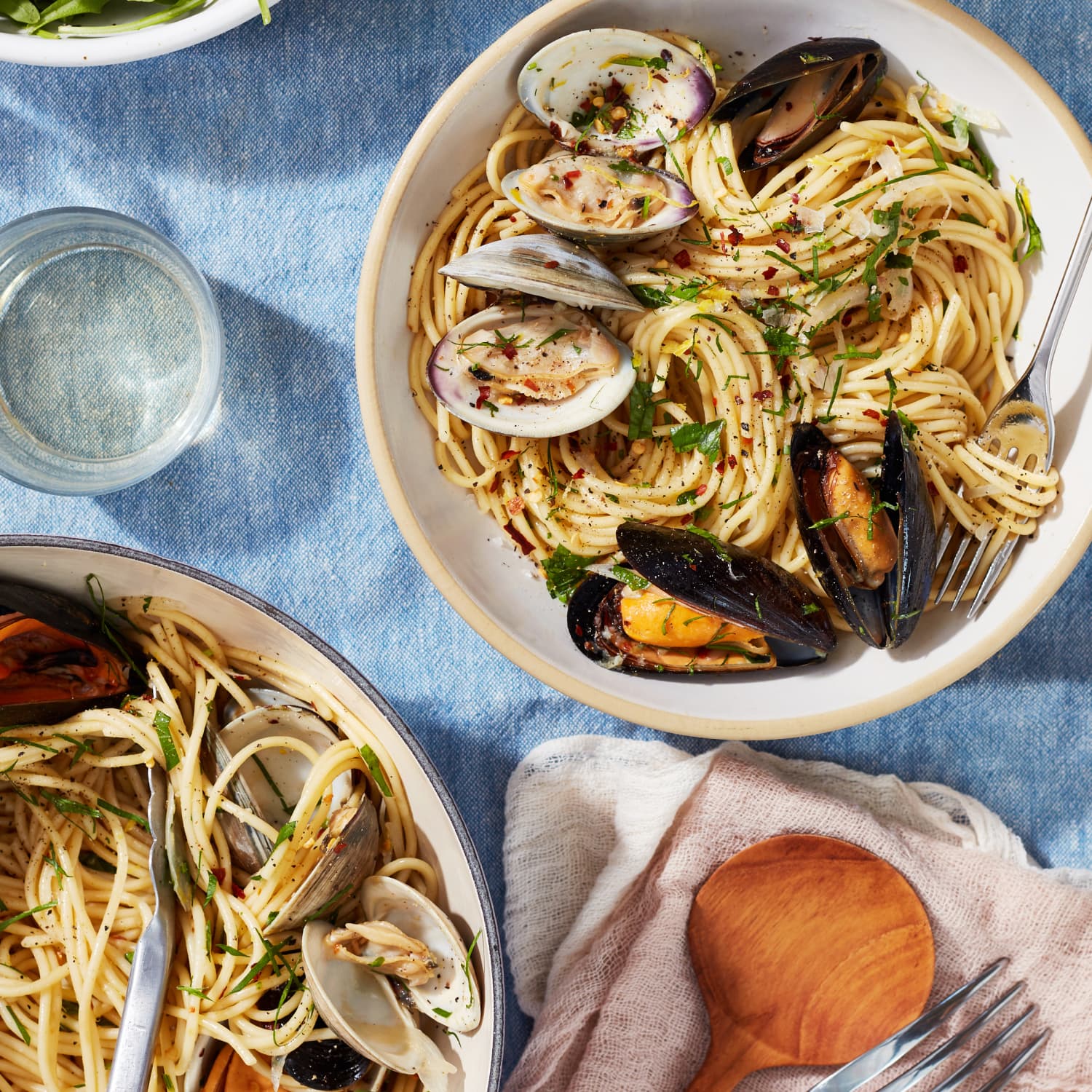 Garlicky Spaghetti with Mussels and Clams Recipe (White Wine Sauce) | Kitchn