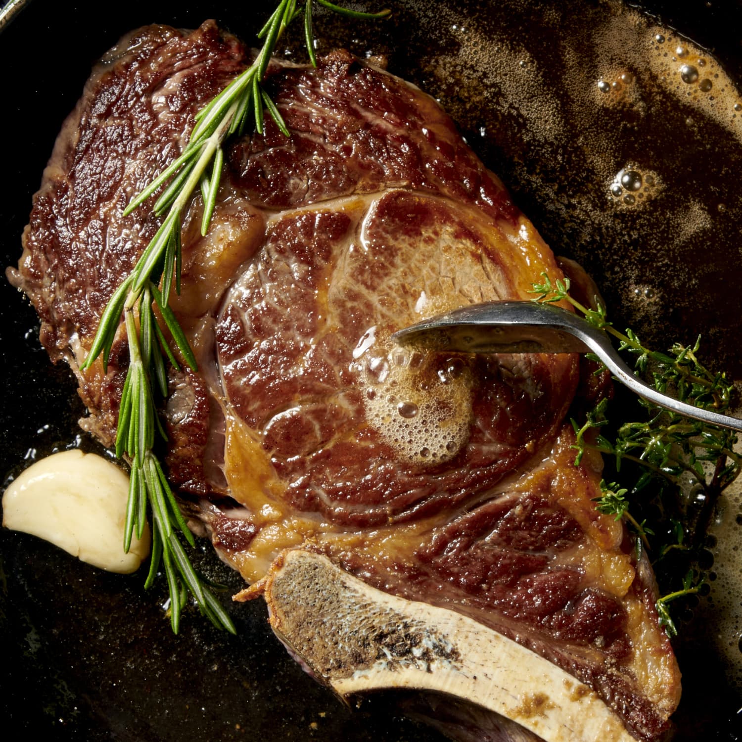 Pan-Seared Ribeye Steak Recipe (with Garlic Butter)