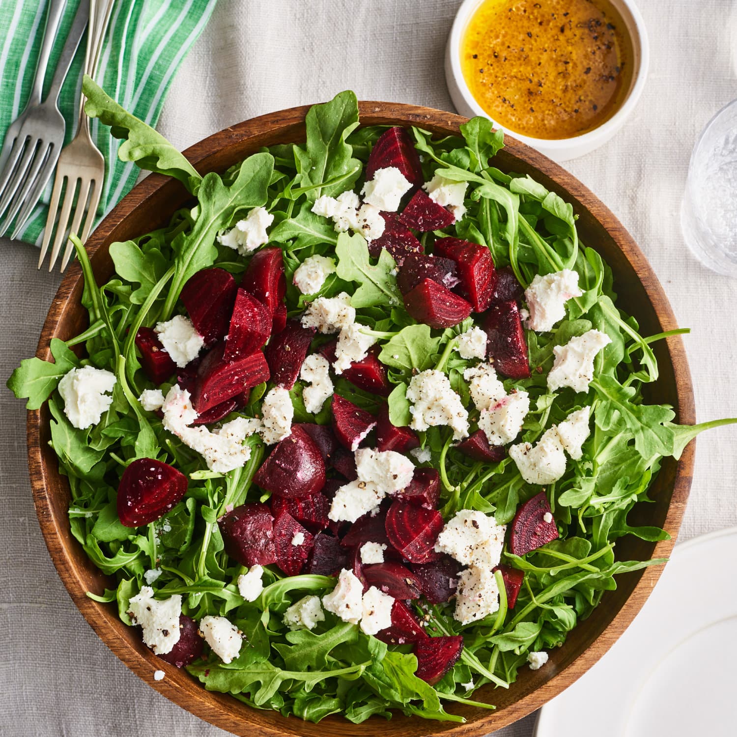Beet And Goat Cheese Salad Pioneer Woman Arugula Beet Salad Kitchn
