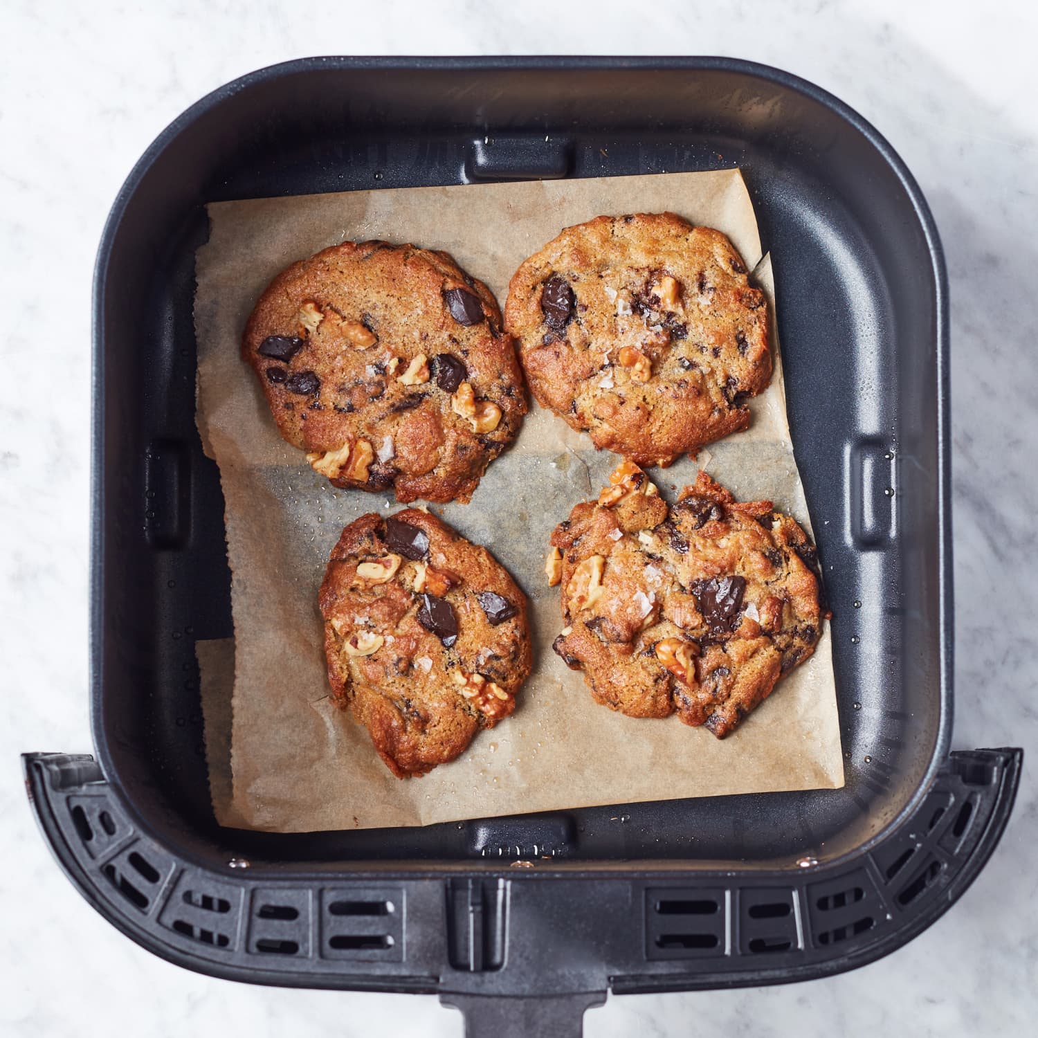 Air Fryer Chocolate Chip Cookies (Tips and Tricks)