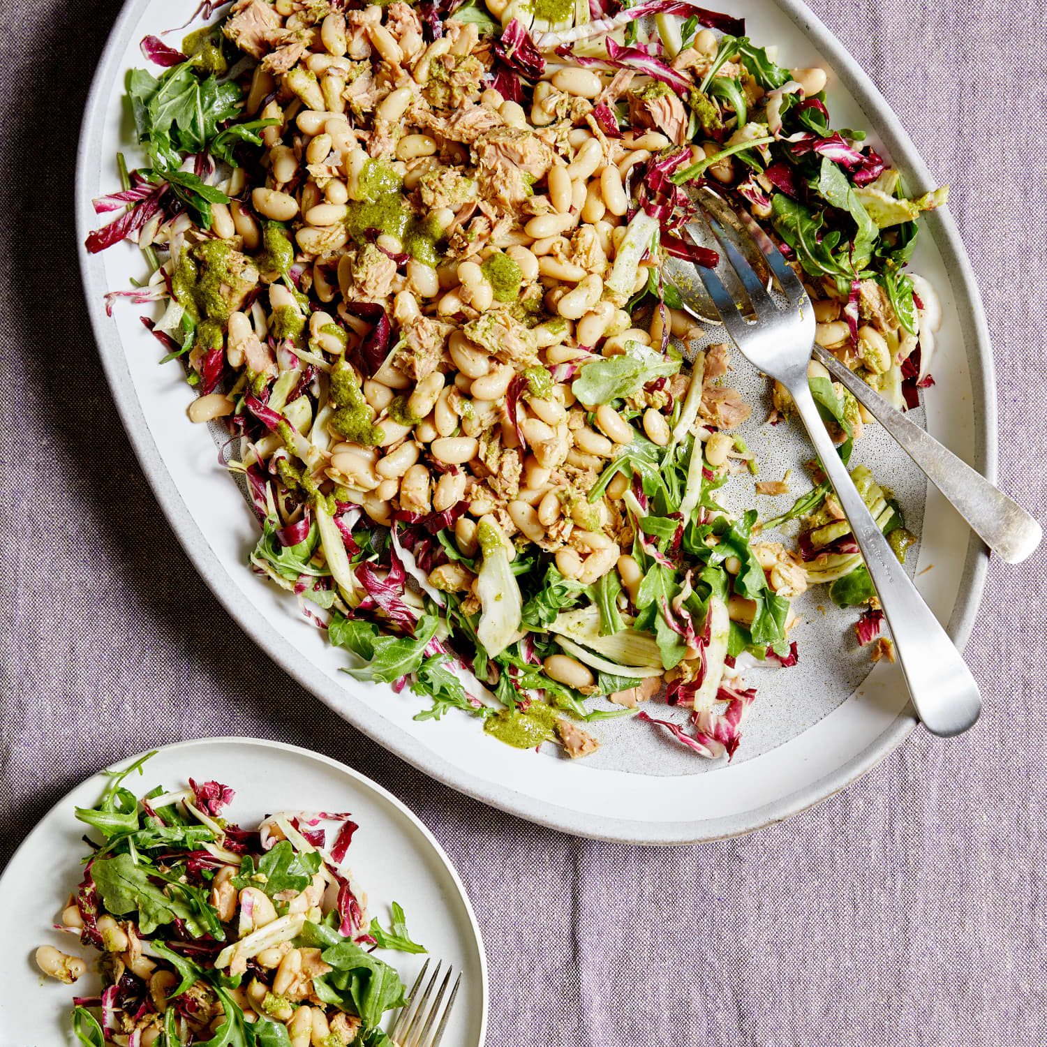 Mediterranean Tuna And White Bean Salad With Pesto Viniagrette