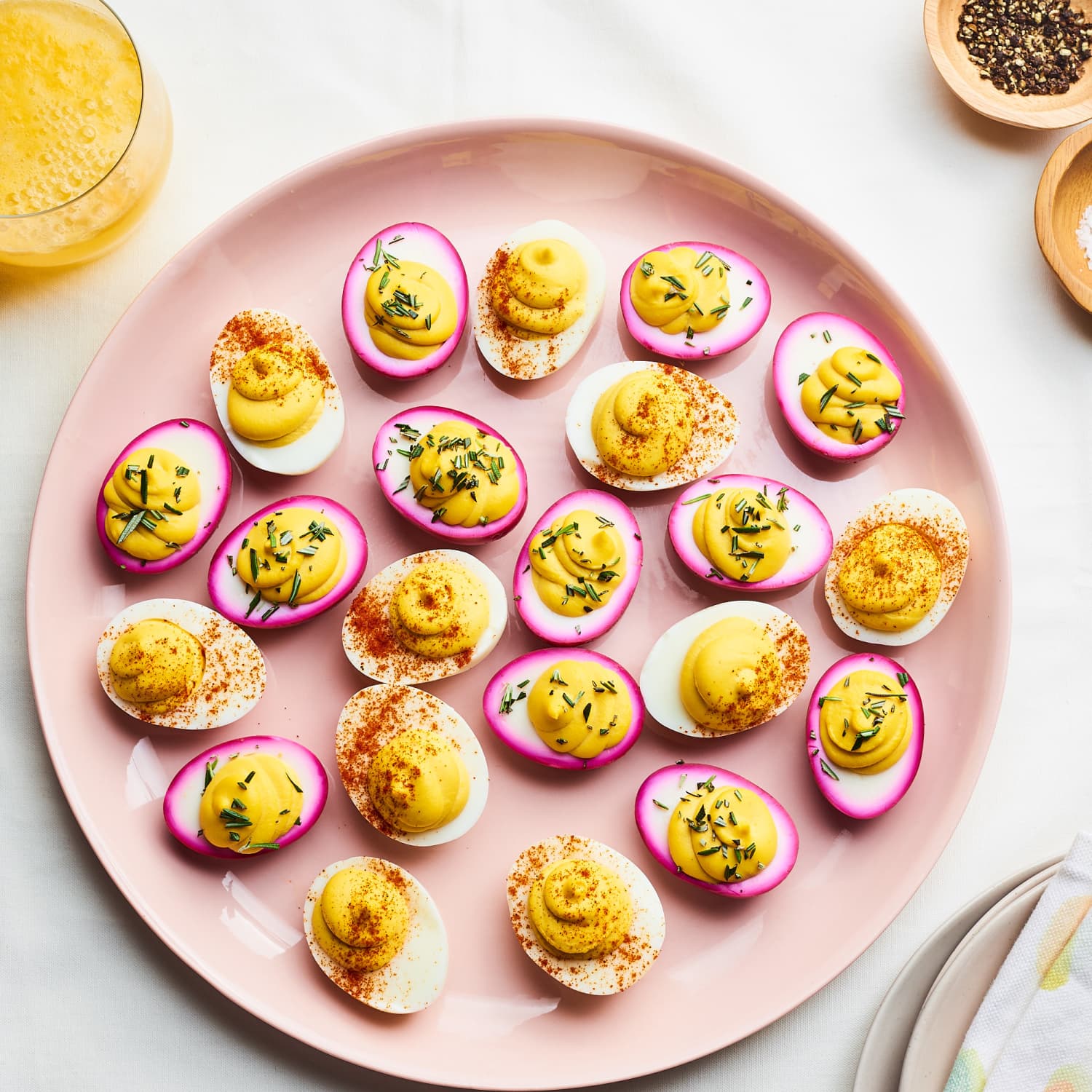 How to Make Your Own Deviled Egg Carrier in Five Minutes - Real Life Dinner