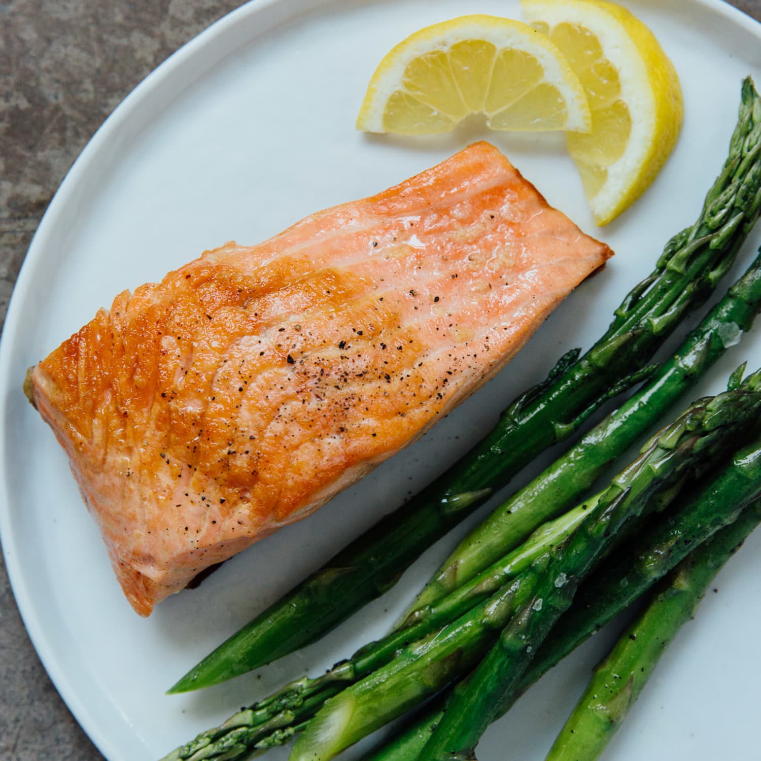 Pan Sear Salmon Fillets On The Stove