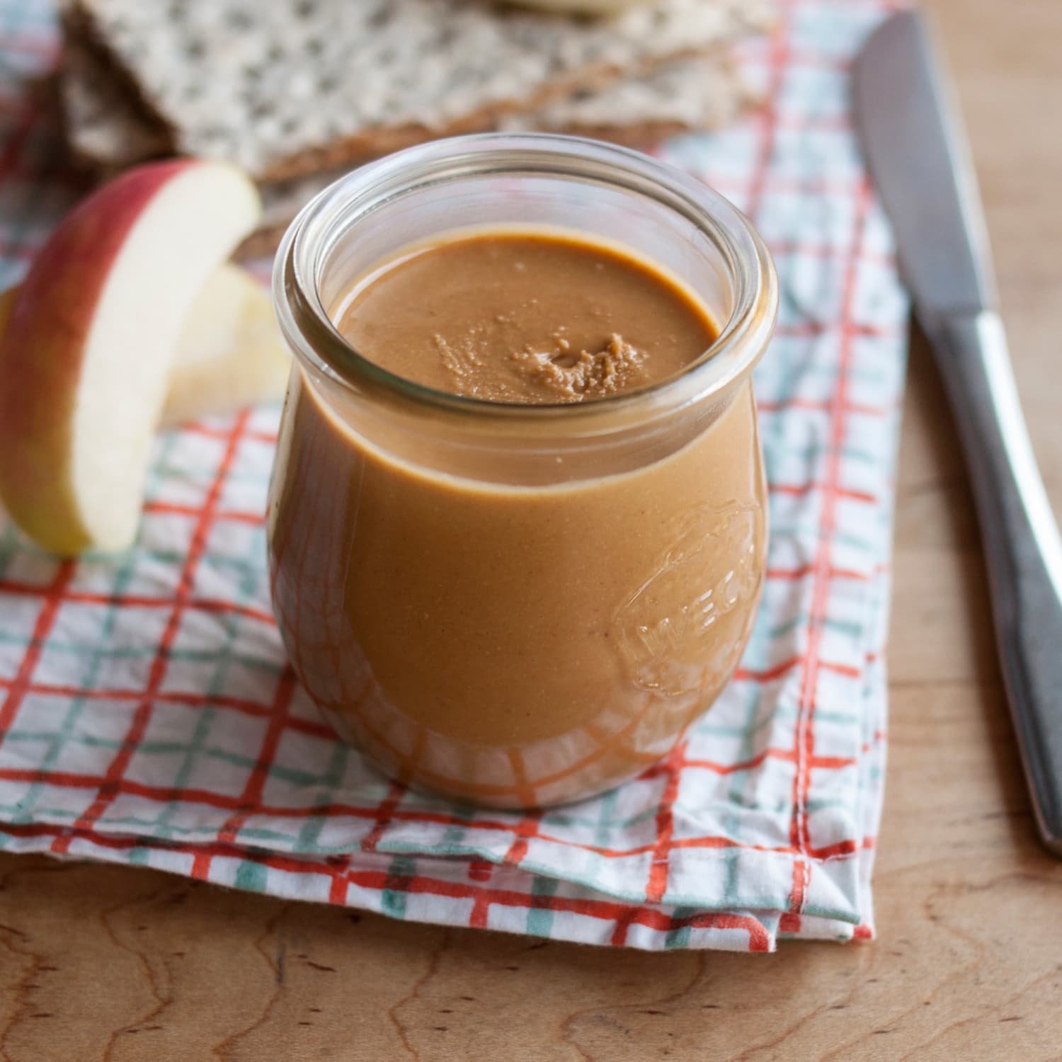 How to Make Homemade Peanut Butter