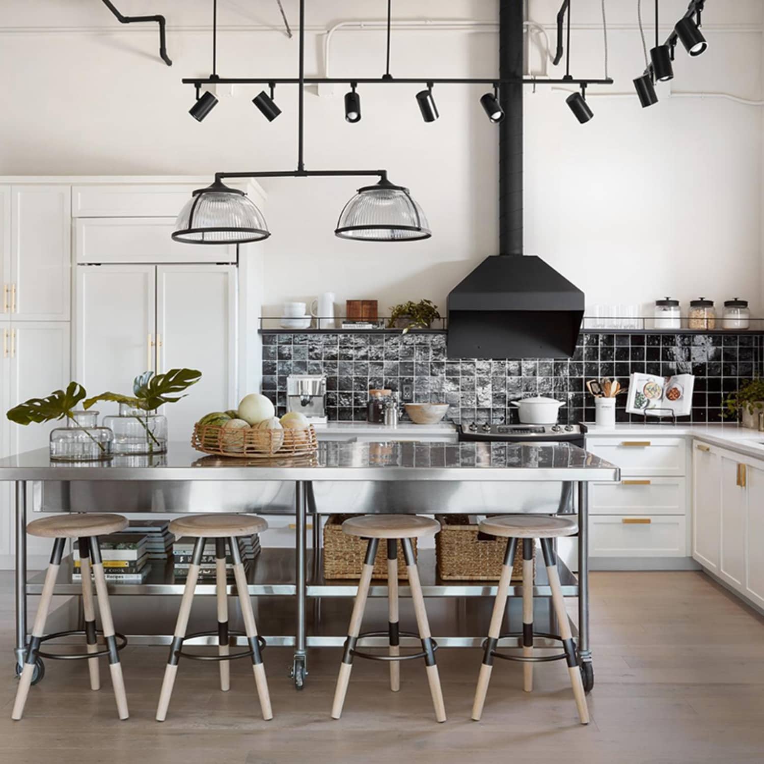 Best Fixer Upper Kitchen Designs From Joanna Gaines Apartment