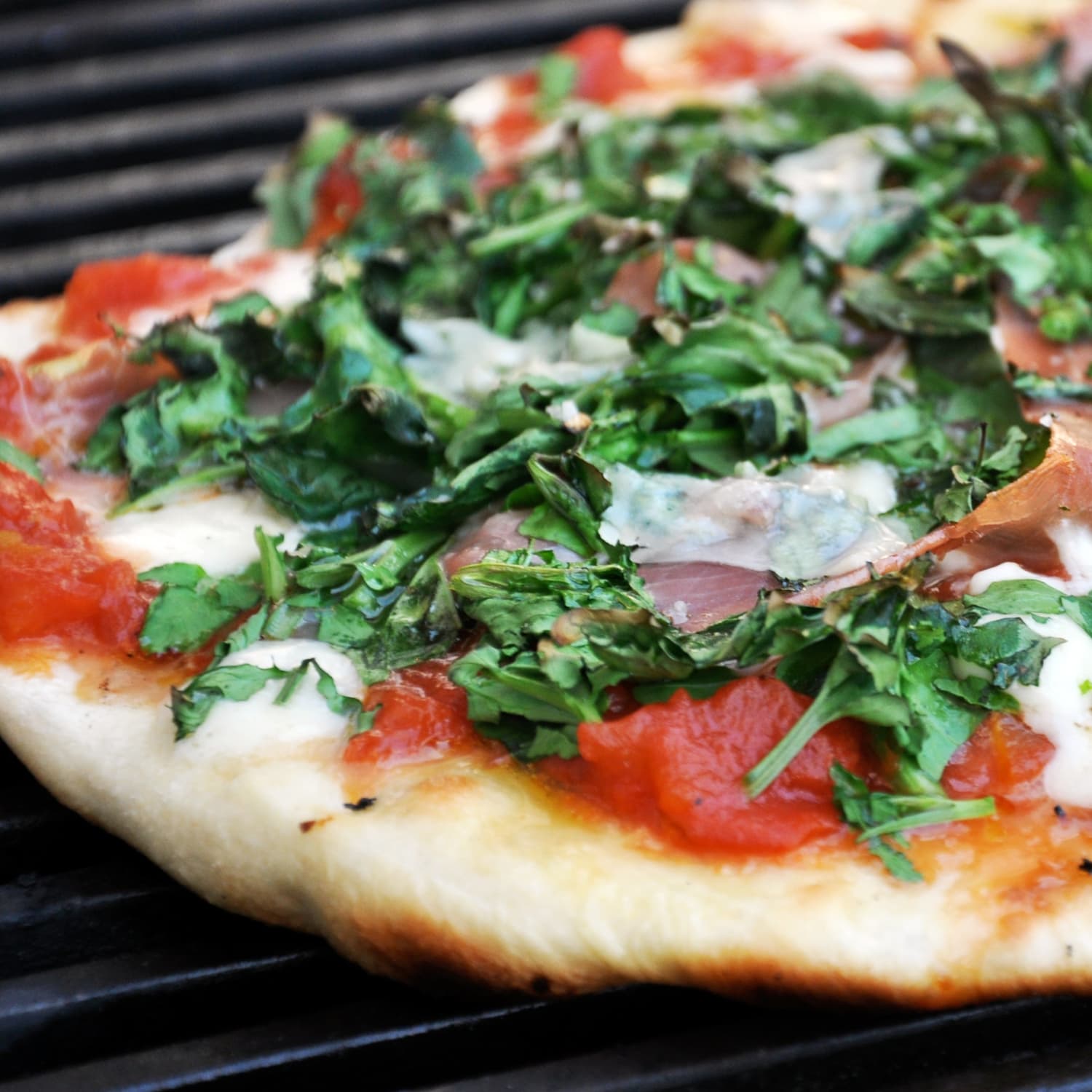 The BEST Grilled Pizza, Pizza on a Weber Grill