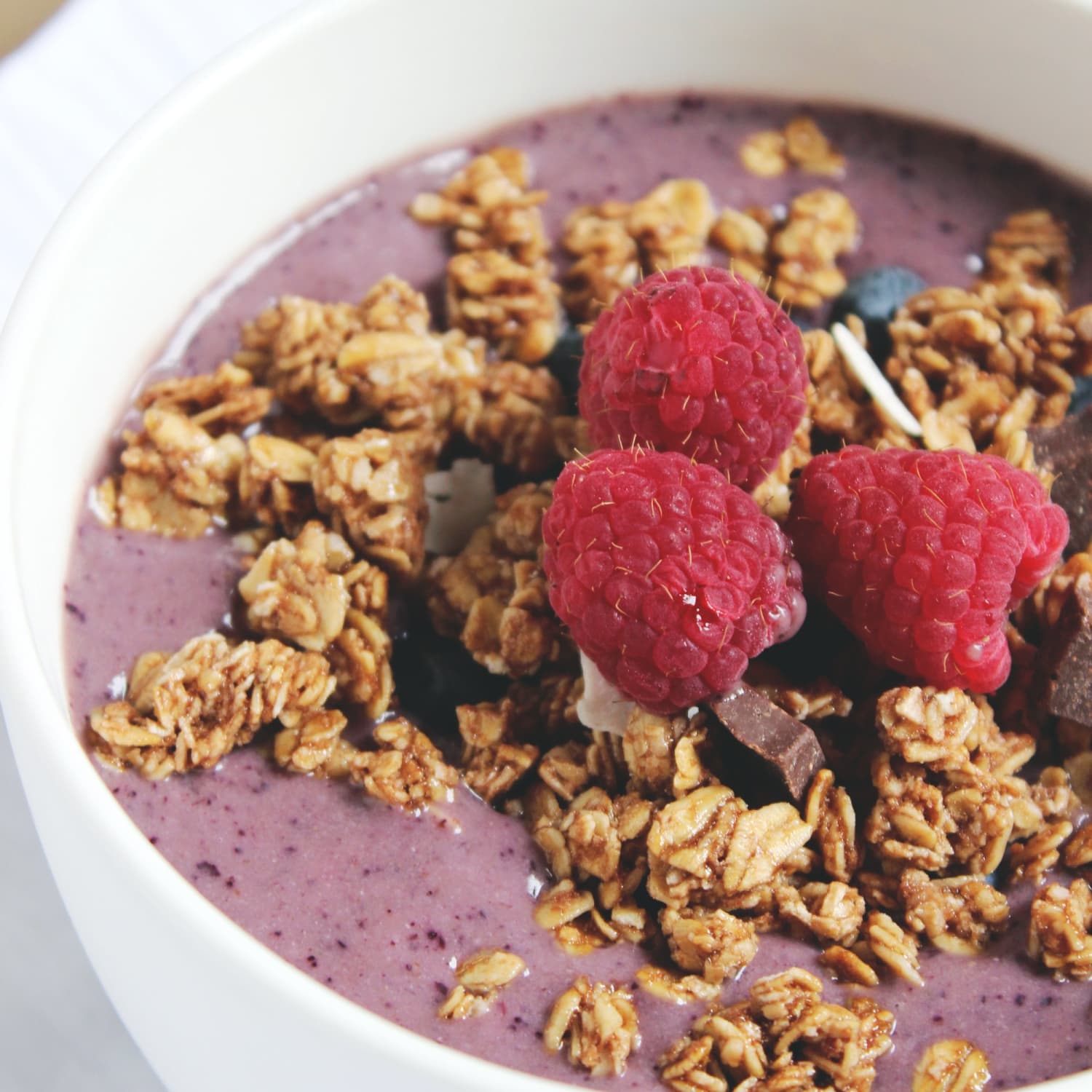 My Favorite Açai Bowl + Tips & Tricks for a Stellar Smoothie Bowl