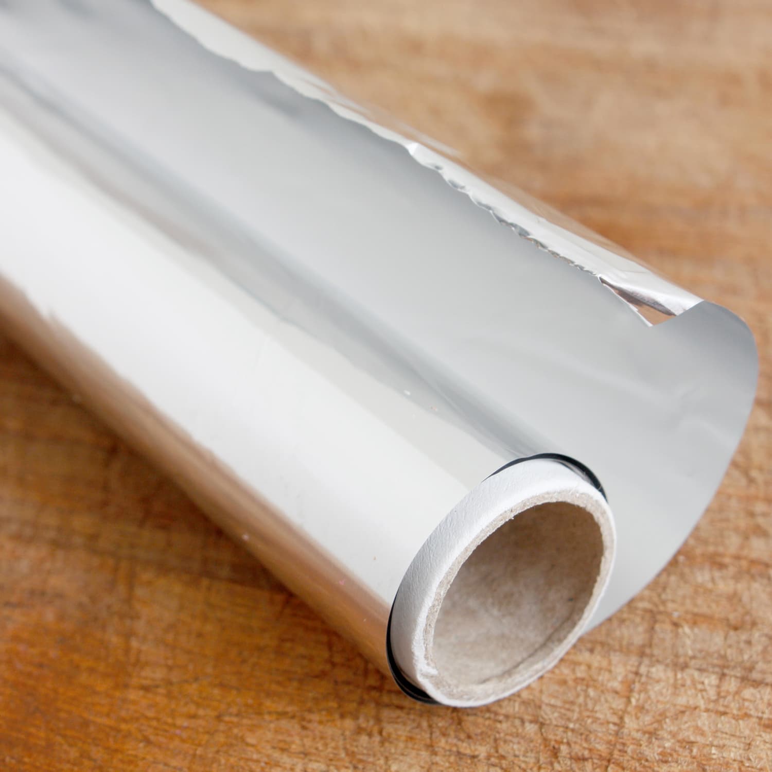 Things you should never do with aluminum foil
