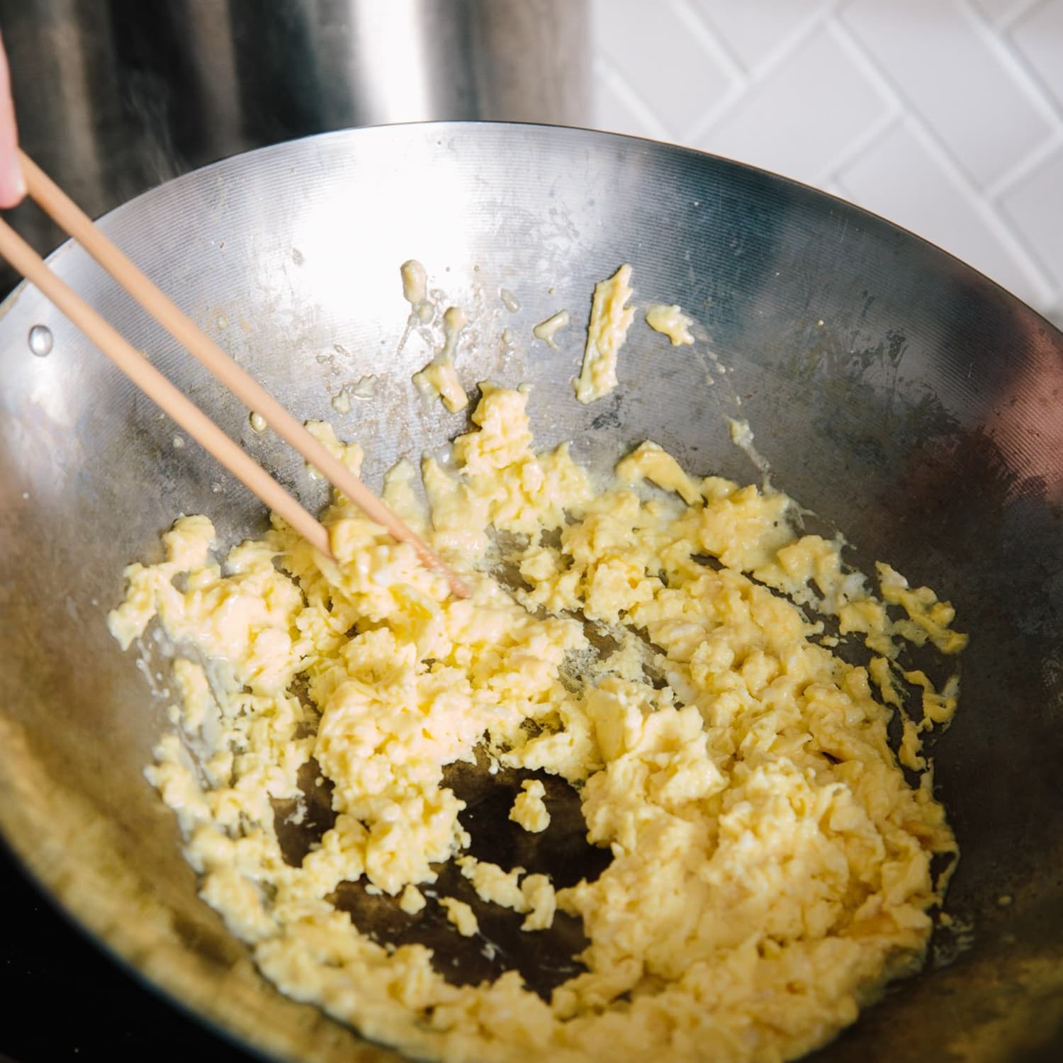 How to Fry an Egg in a Wok