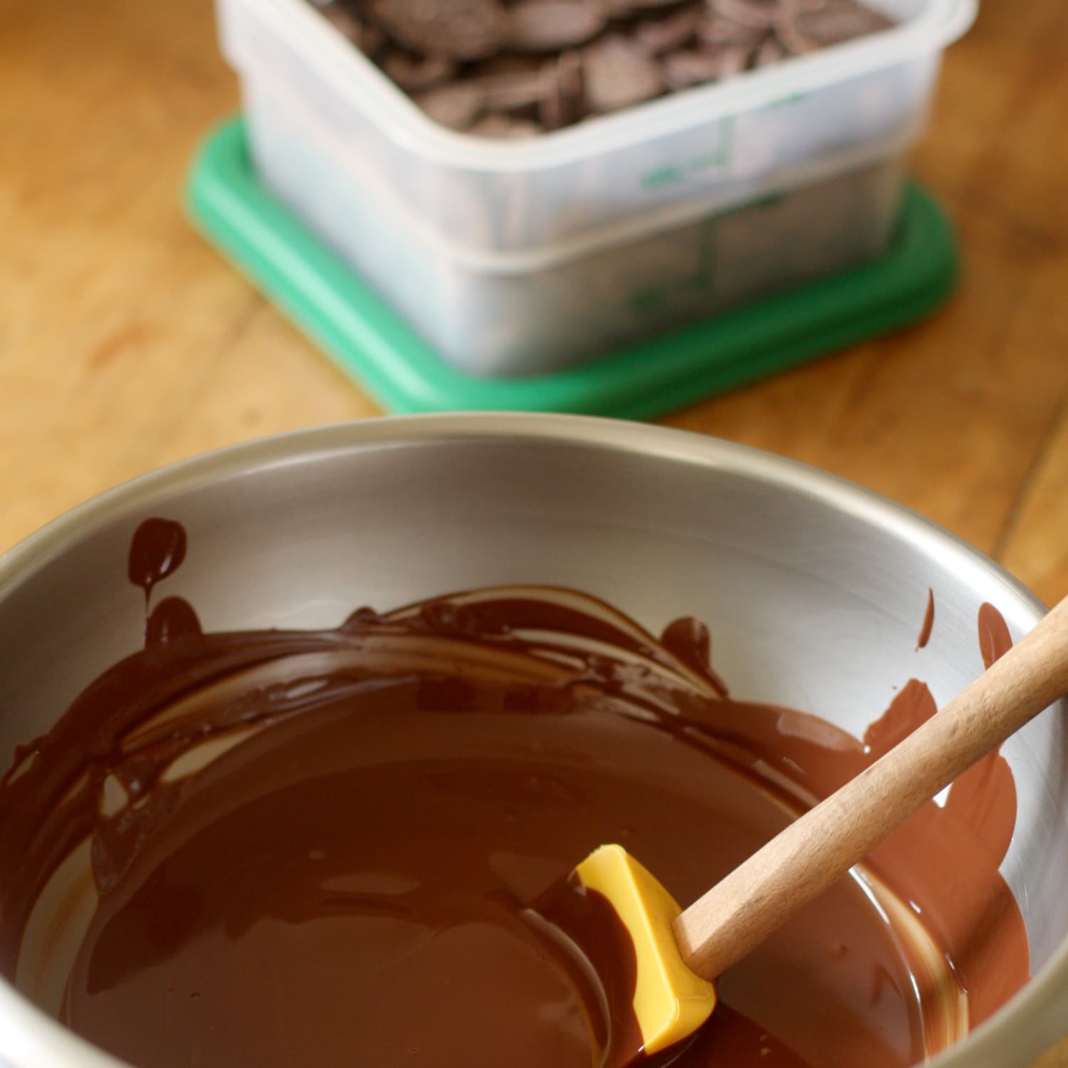 How To Temper Chocolate Without A Thermometer : r/collegecooking