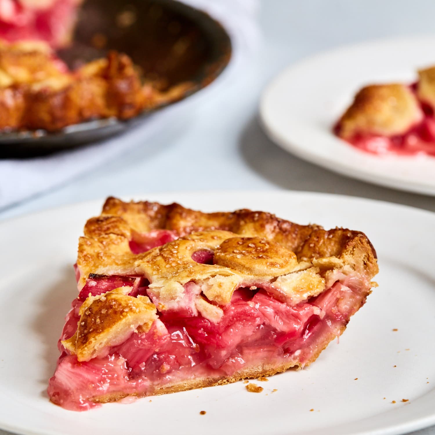 Rhubarb Pie Recipe (Sweet and Tangy)