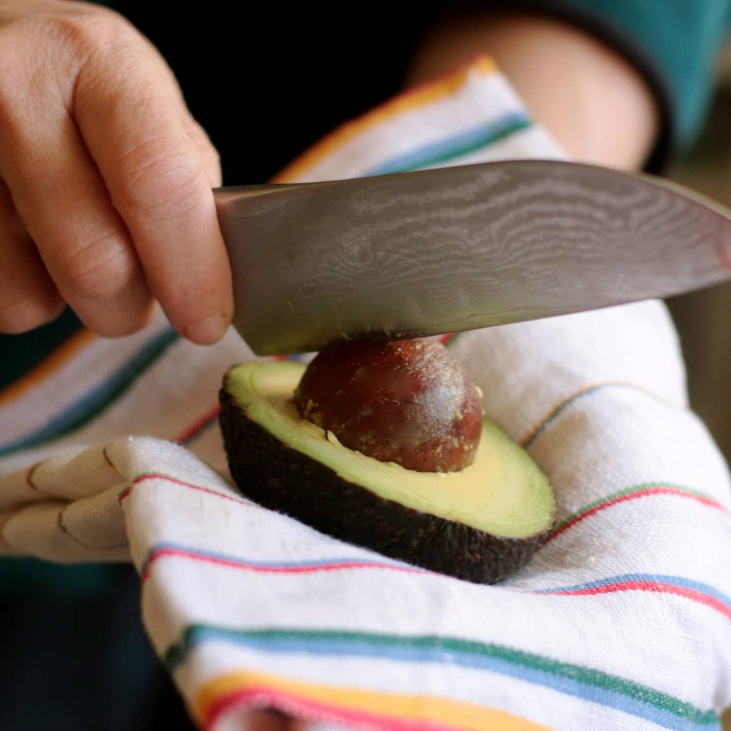 This is the best knife to use for cutting an avocado