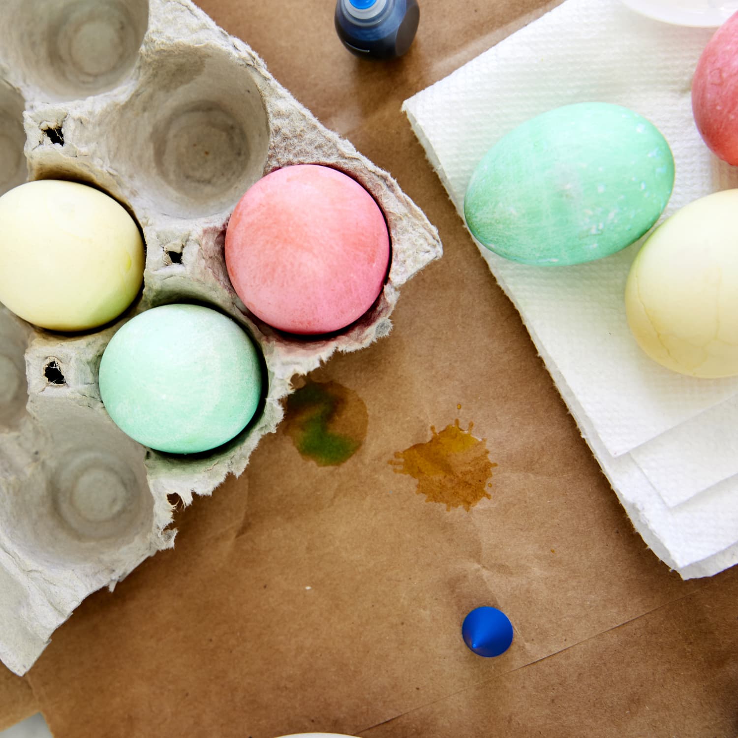 How to Dye Easter Eggs with Food Coloring - Kitchen Divas