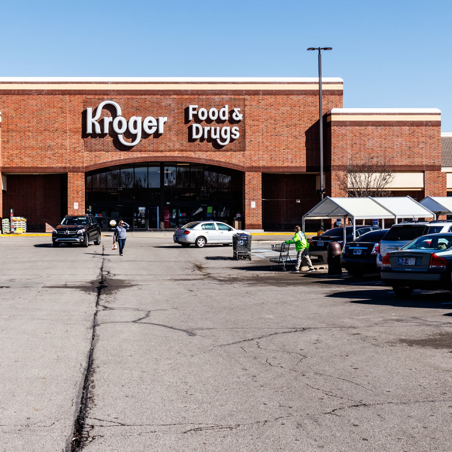 Is Kroger Open on Easter?