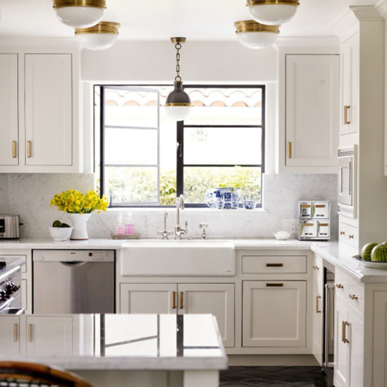 Get The Look Brass Kitchen Cabinet Pulls Kitchn