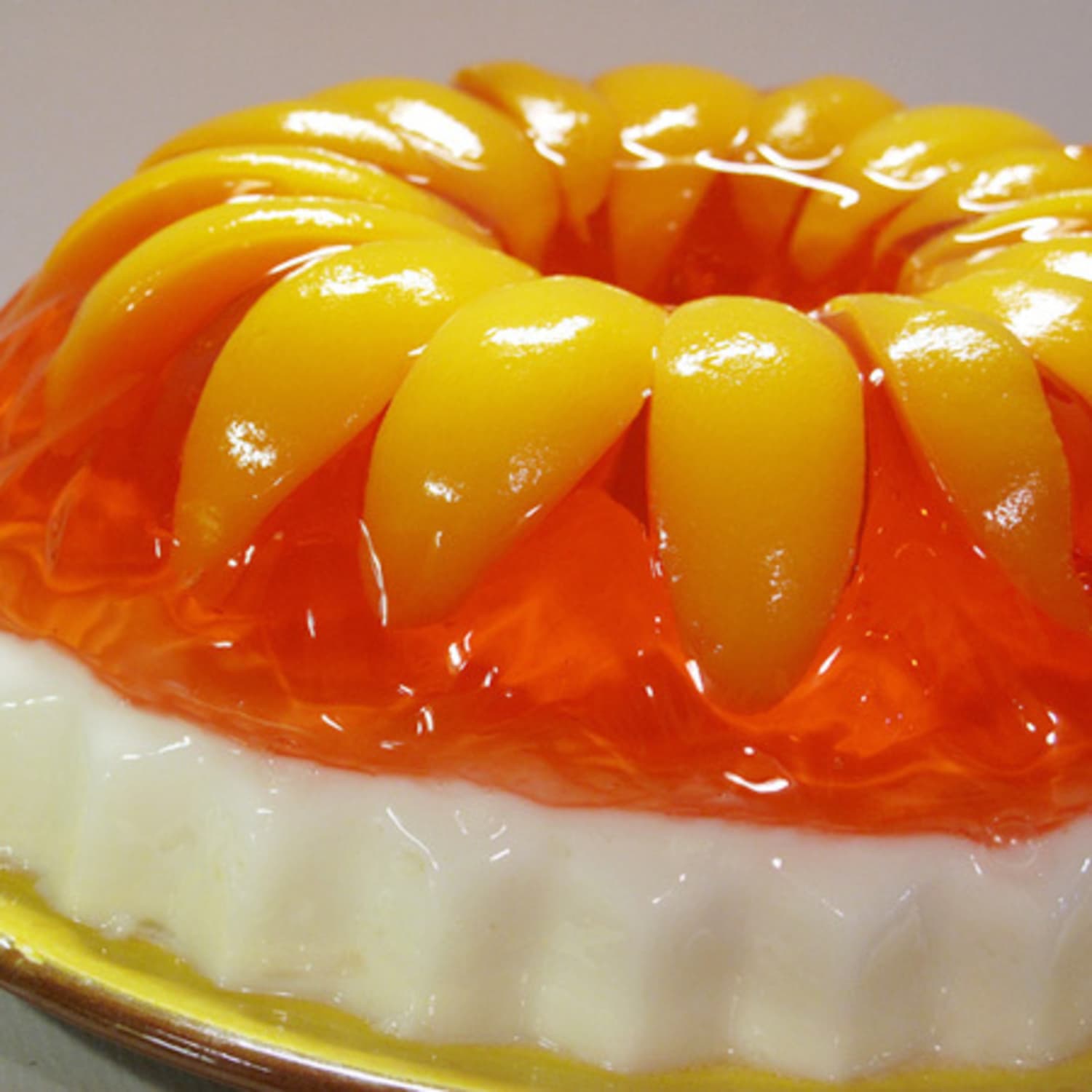 Retro Recipe: Peaches & Cream Jello