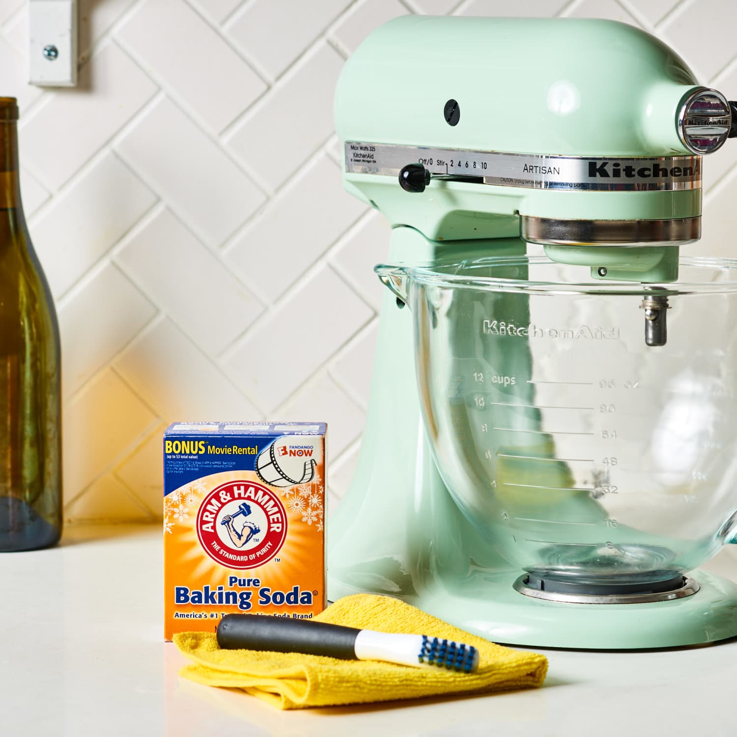 How to clean a stand mixer and the right way to do it