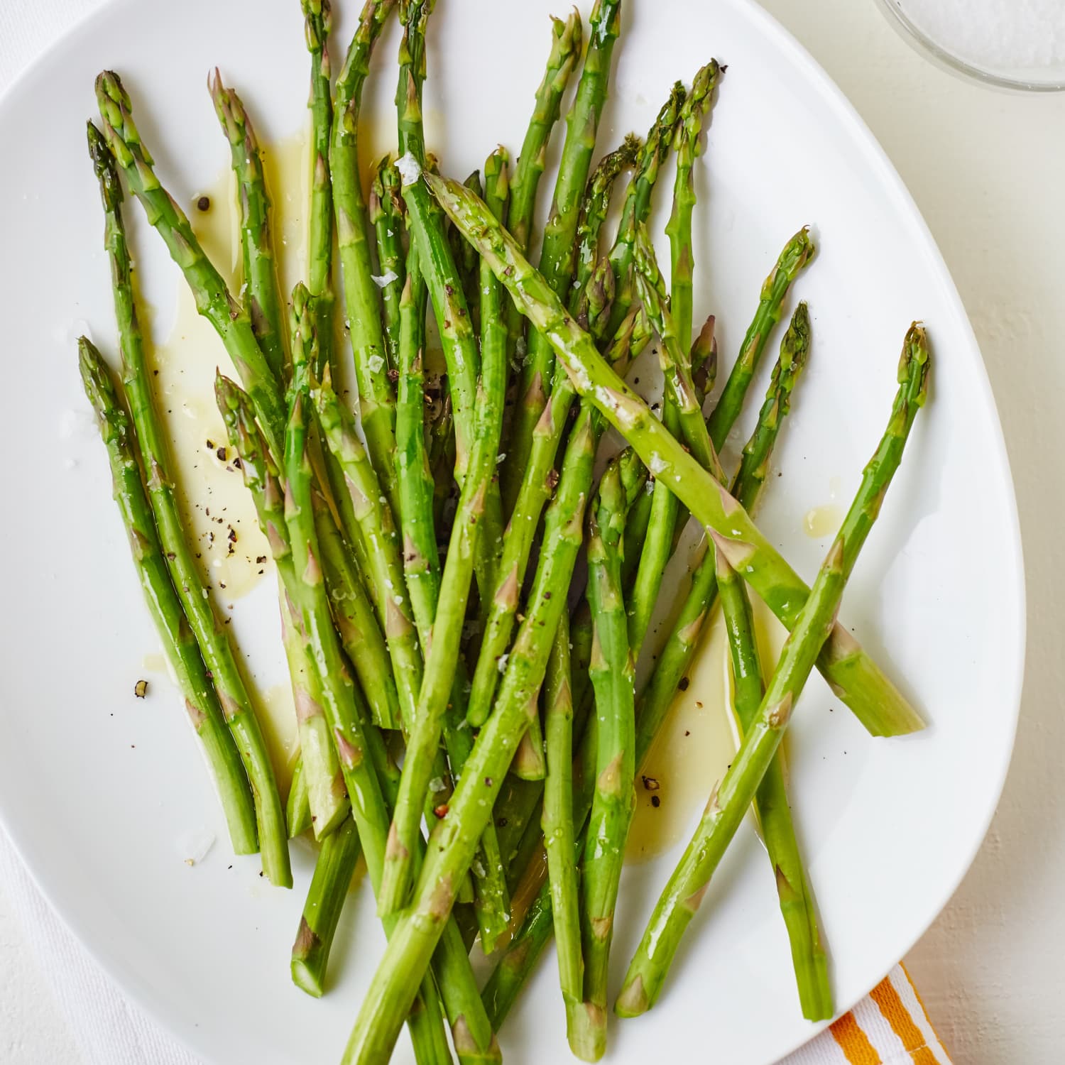 How To Steam Asparagus In The Microwave | Kitchn