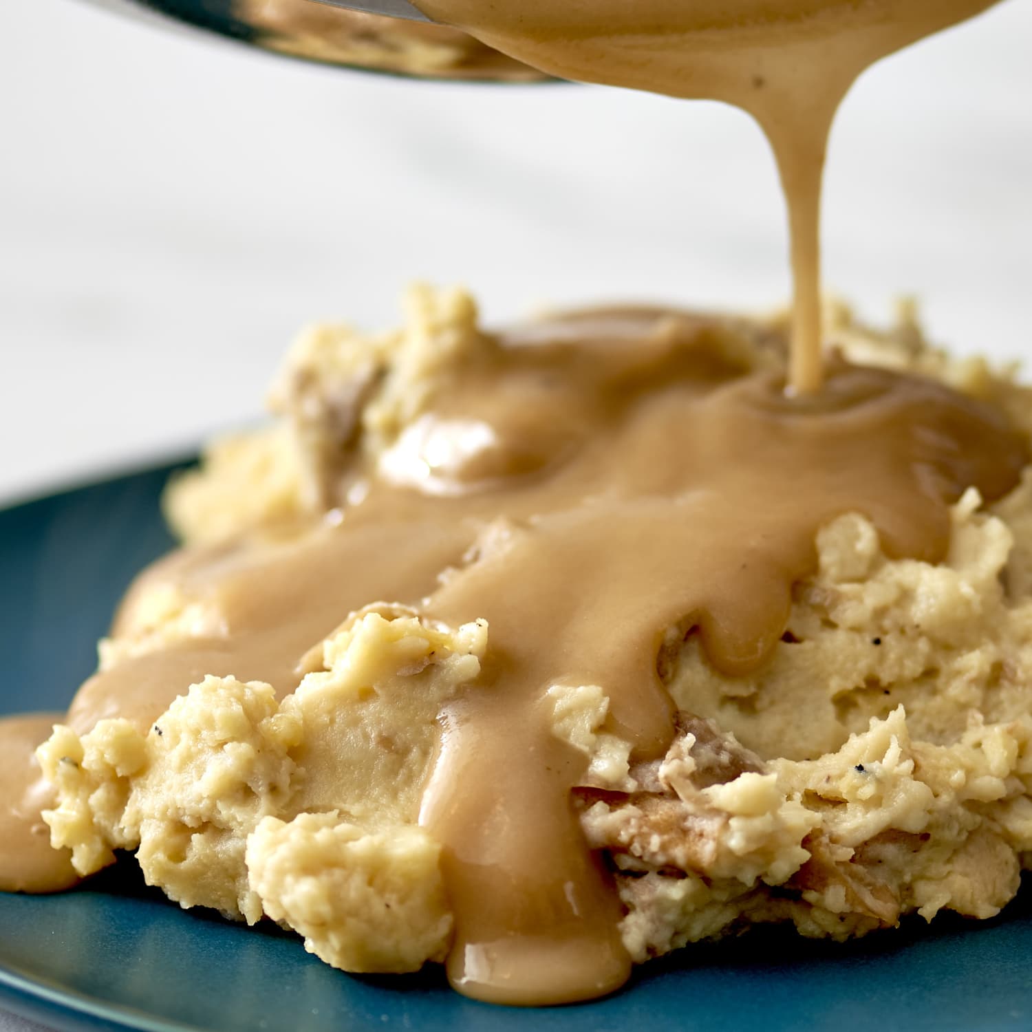 How to Heat Up Gravy on Stove: Quick and Easy Methods