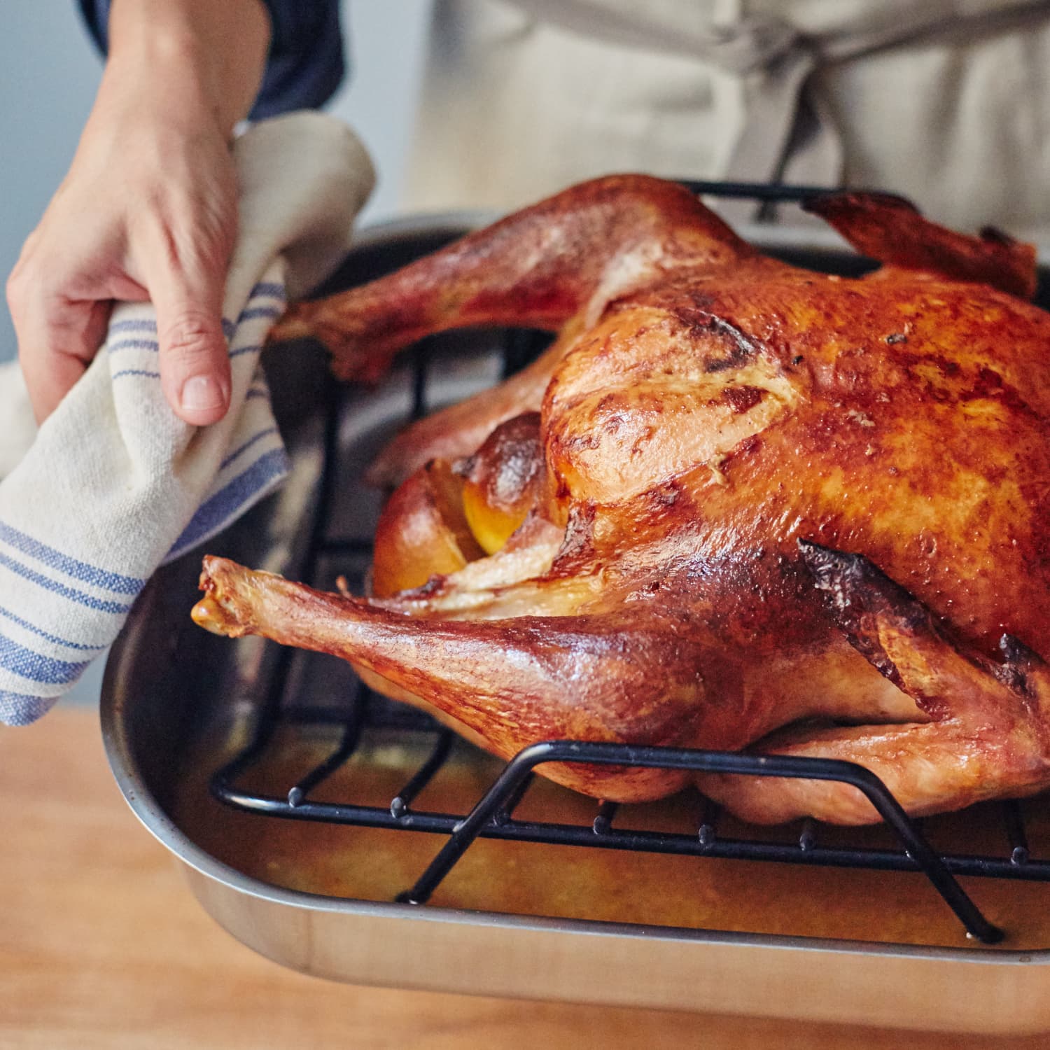 5 Tools You Can Use In Place of a Traditional Roasting Pan