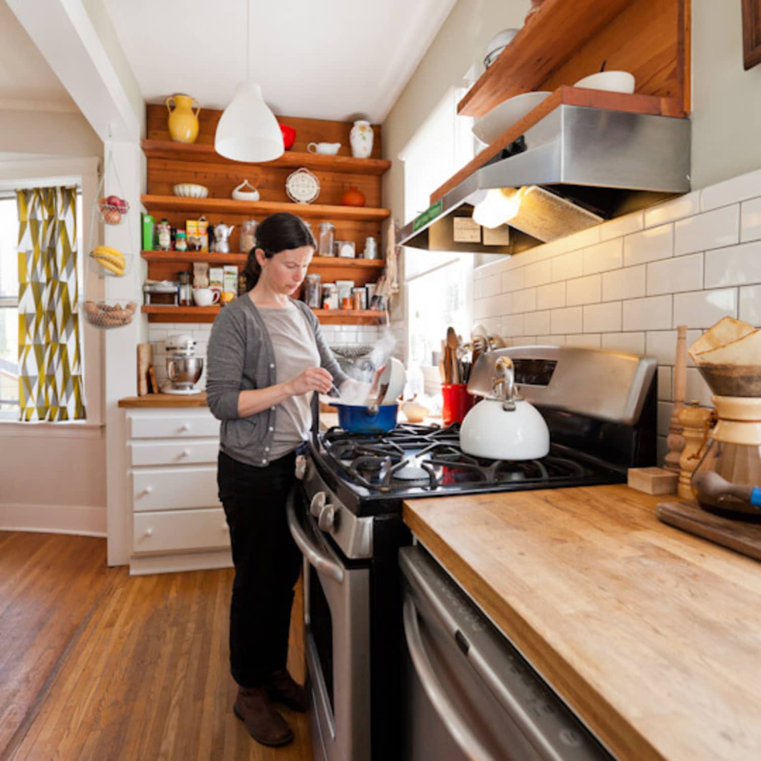 The best way to clean your kitchen surfaces