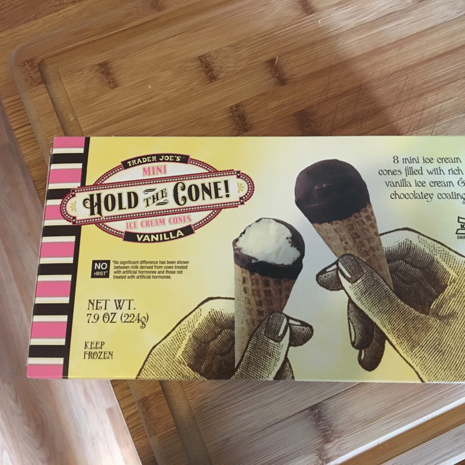 🍦Tiny ice cream cones are one of the best things Trader Joe's has