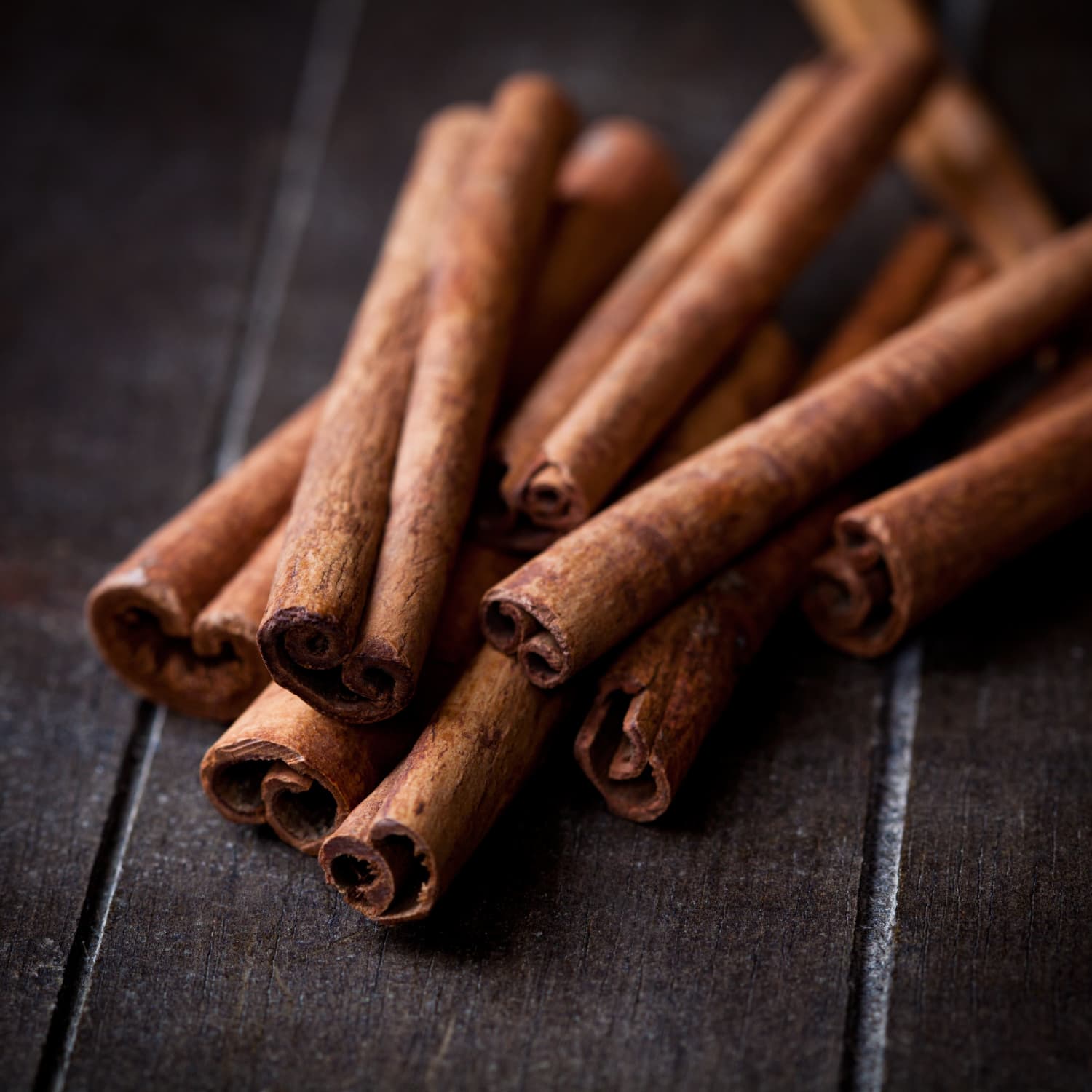 10 Ingredients To Simmer To Make Your House Smell Like Christmas