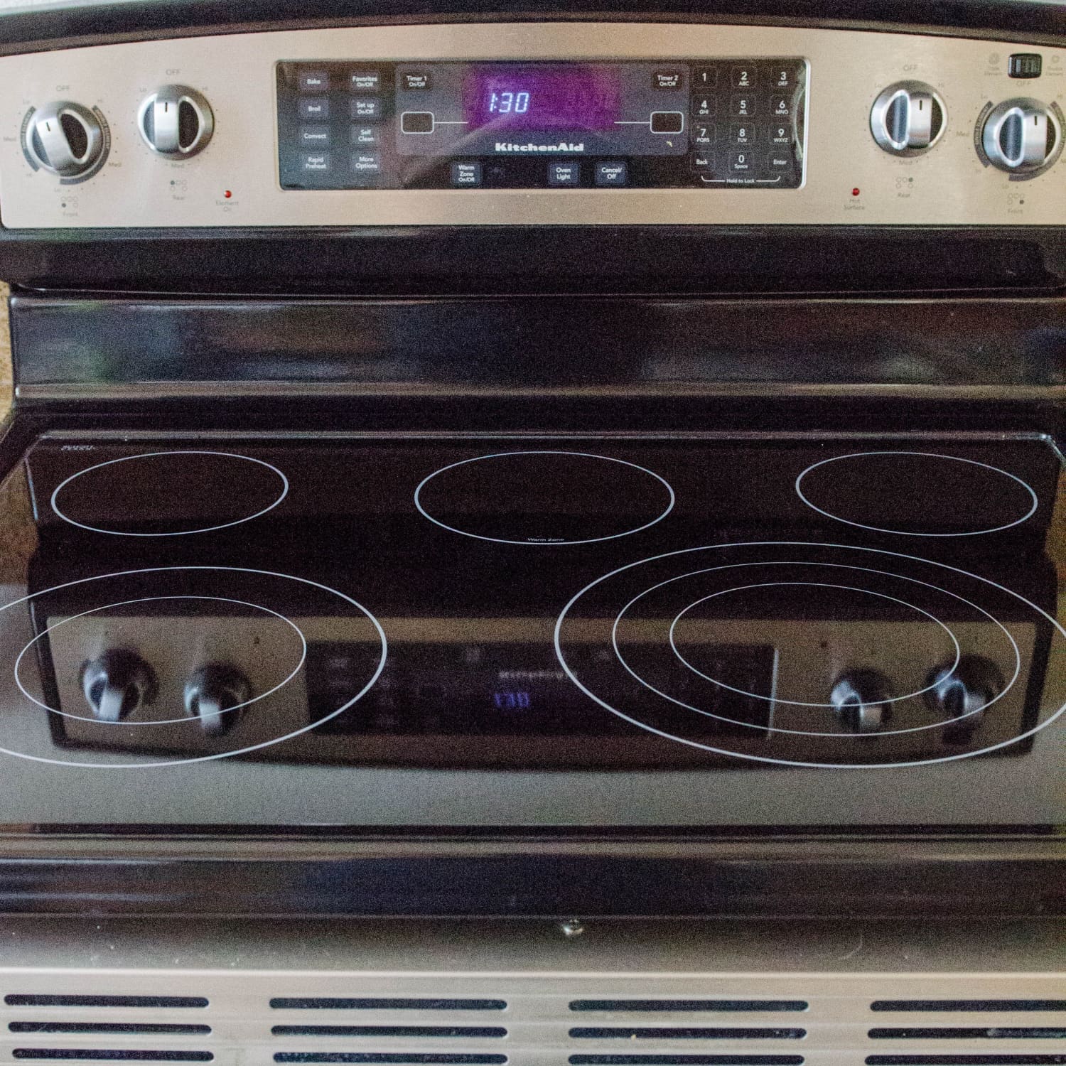 How to Clean an Electric Stove