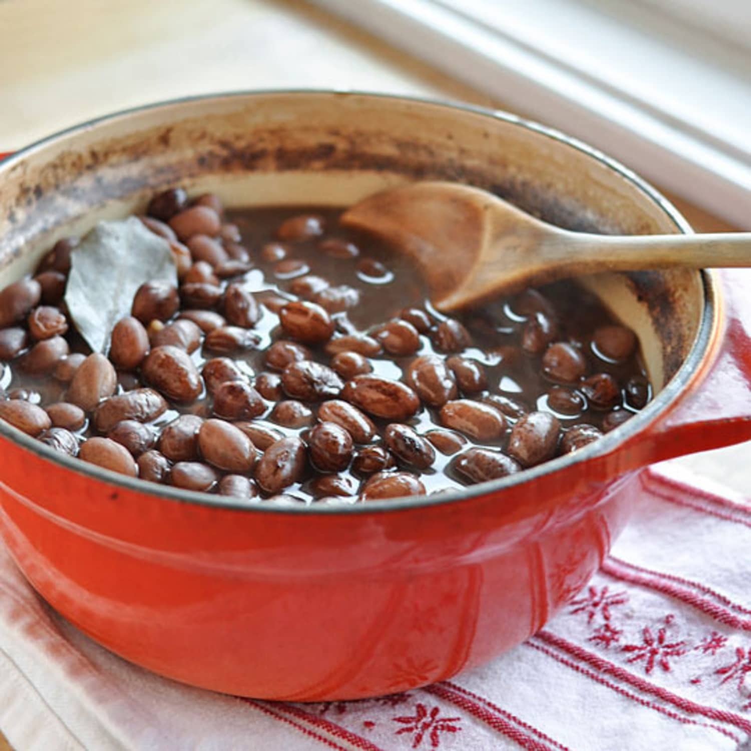 How to Cook Beans on the Stove