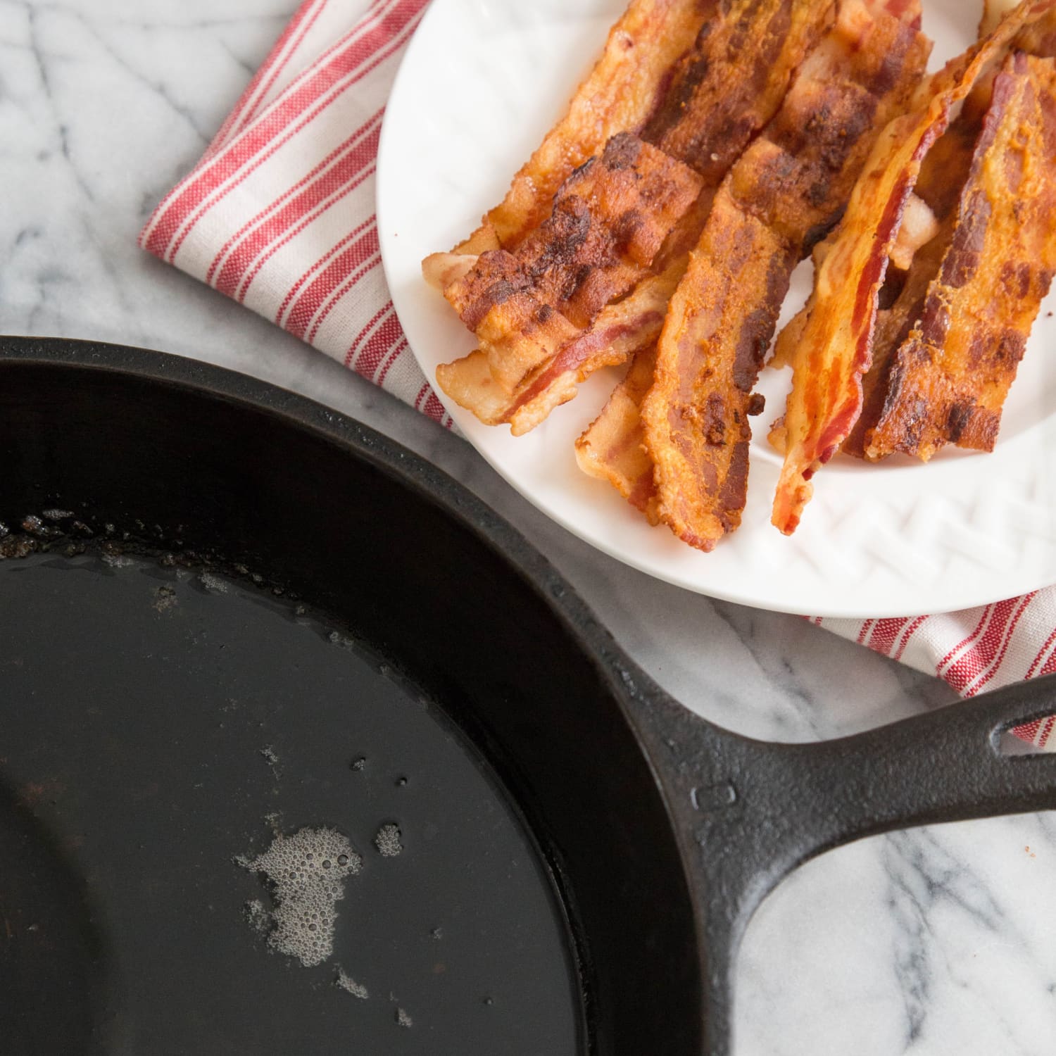 How to Clean Bacon Grease From Pans