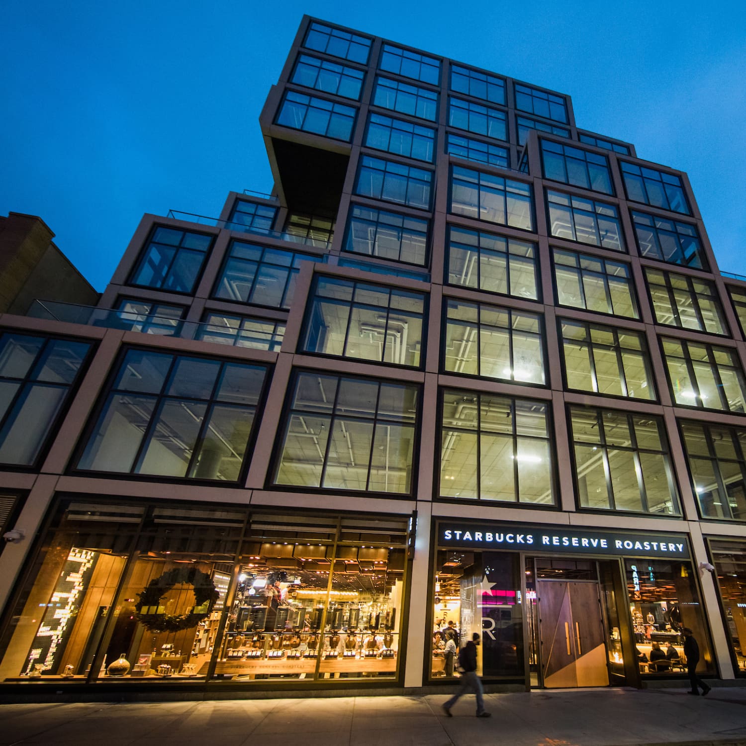 Starbucks Just Opened A Reserve Roastery In New York Kitchn