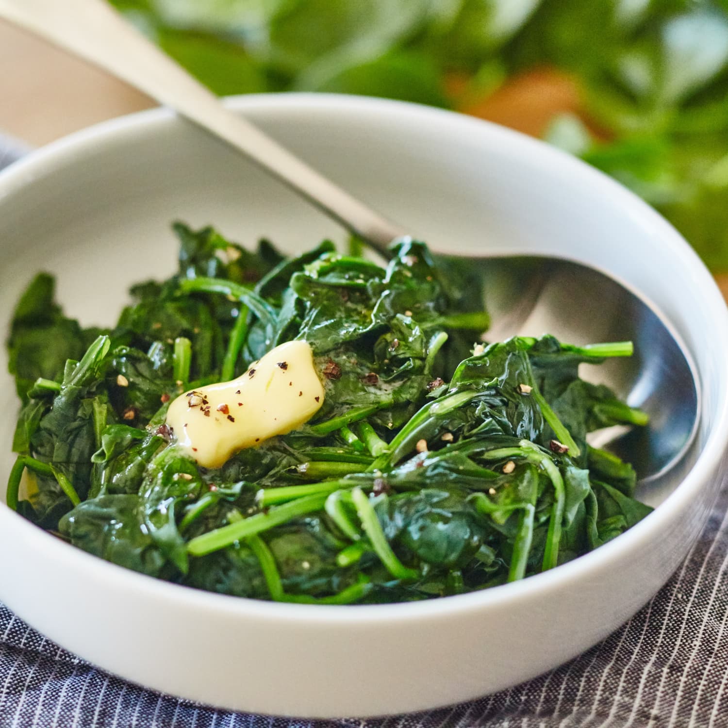 How To Quickly Cook Spinach on the Stovetop