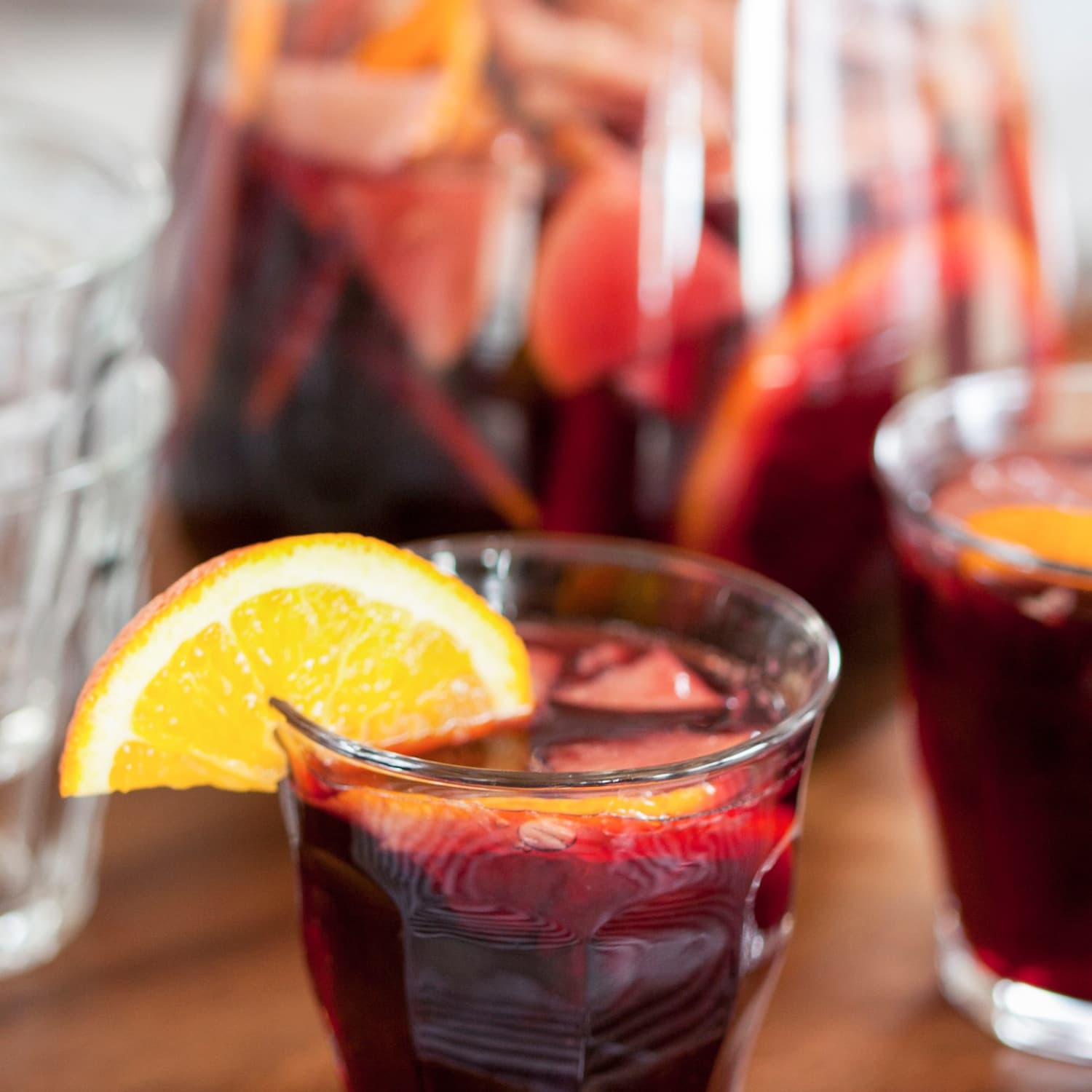 Easy and Delicious Red Wine Sangria